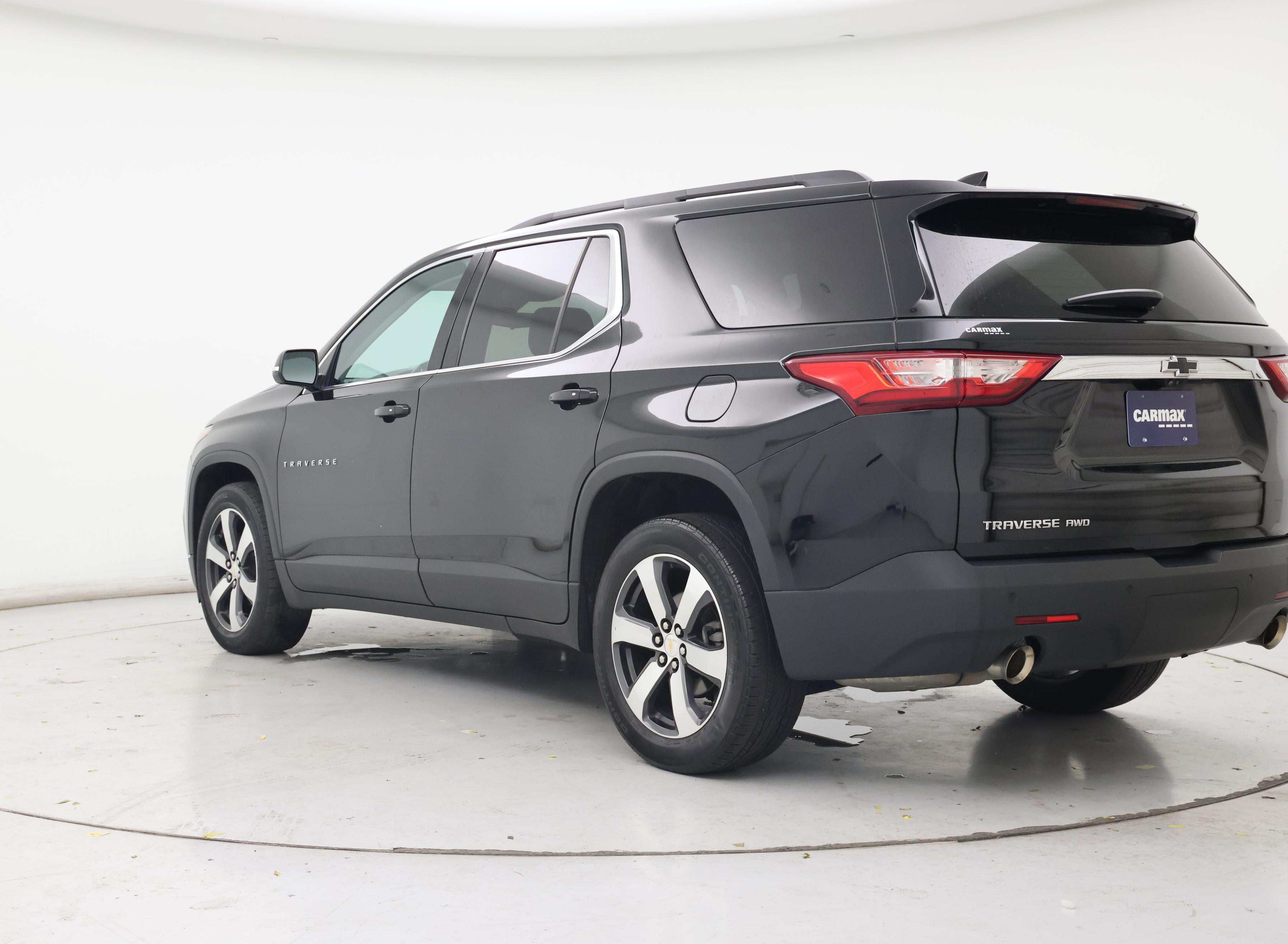 Thumbnail: 2021 Chevrolet Traverse - 2