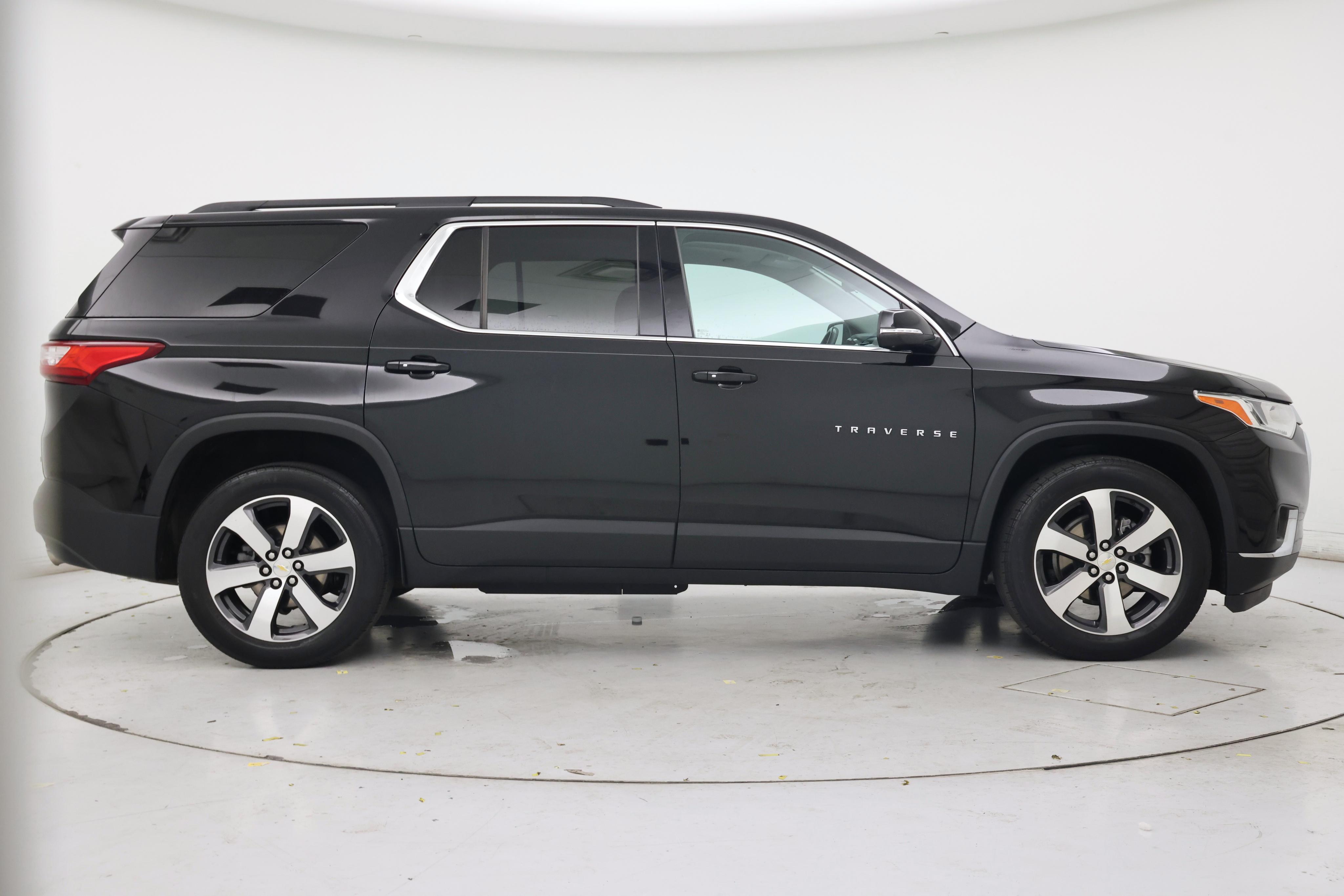 Thumbnail: 2021 Chevrolet Traverse - 7