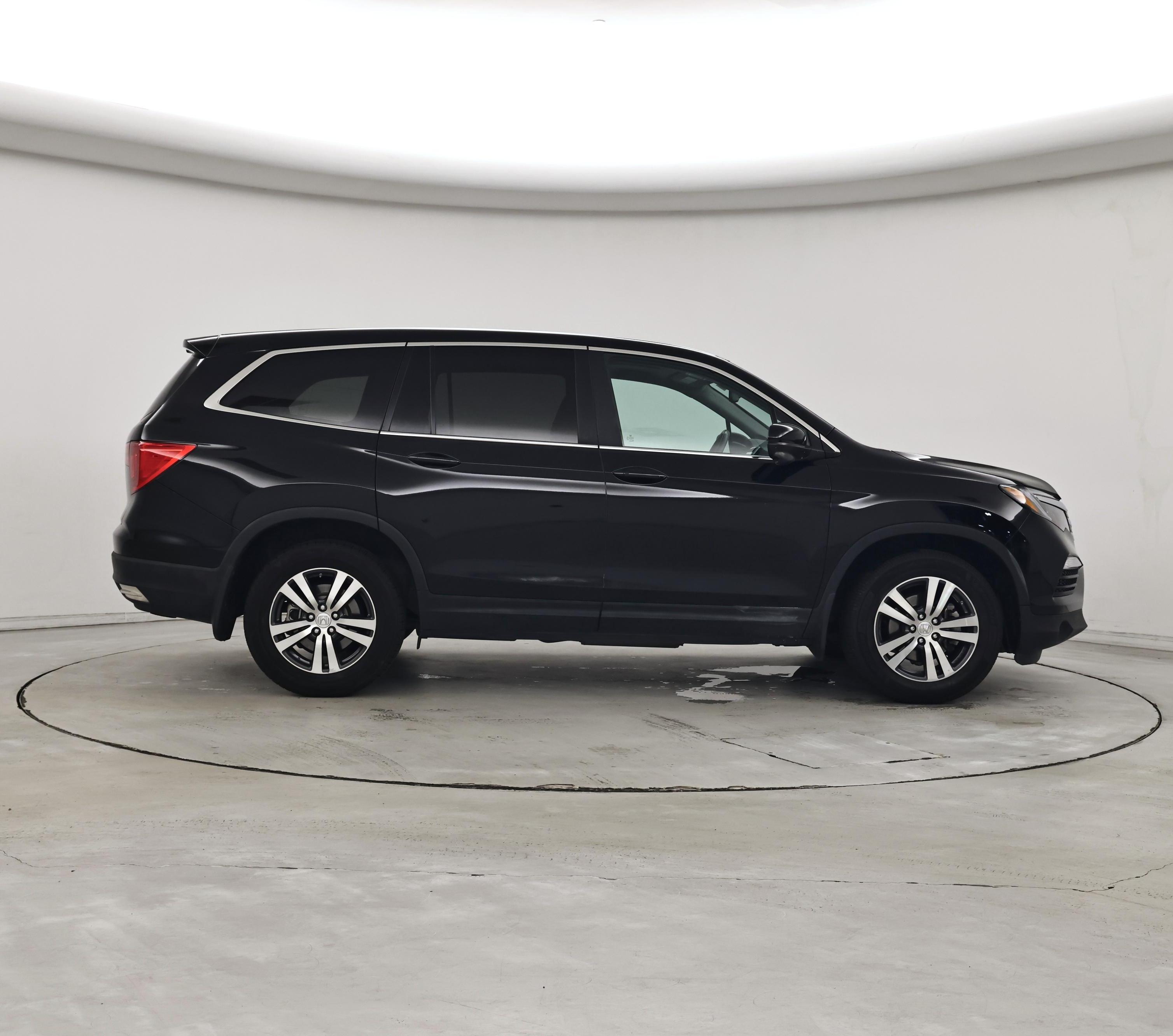 Thumbnail: 2018 Honda Pilot - 7