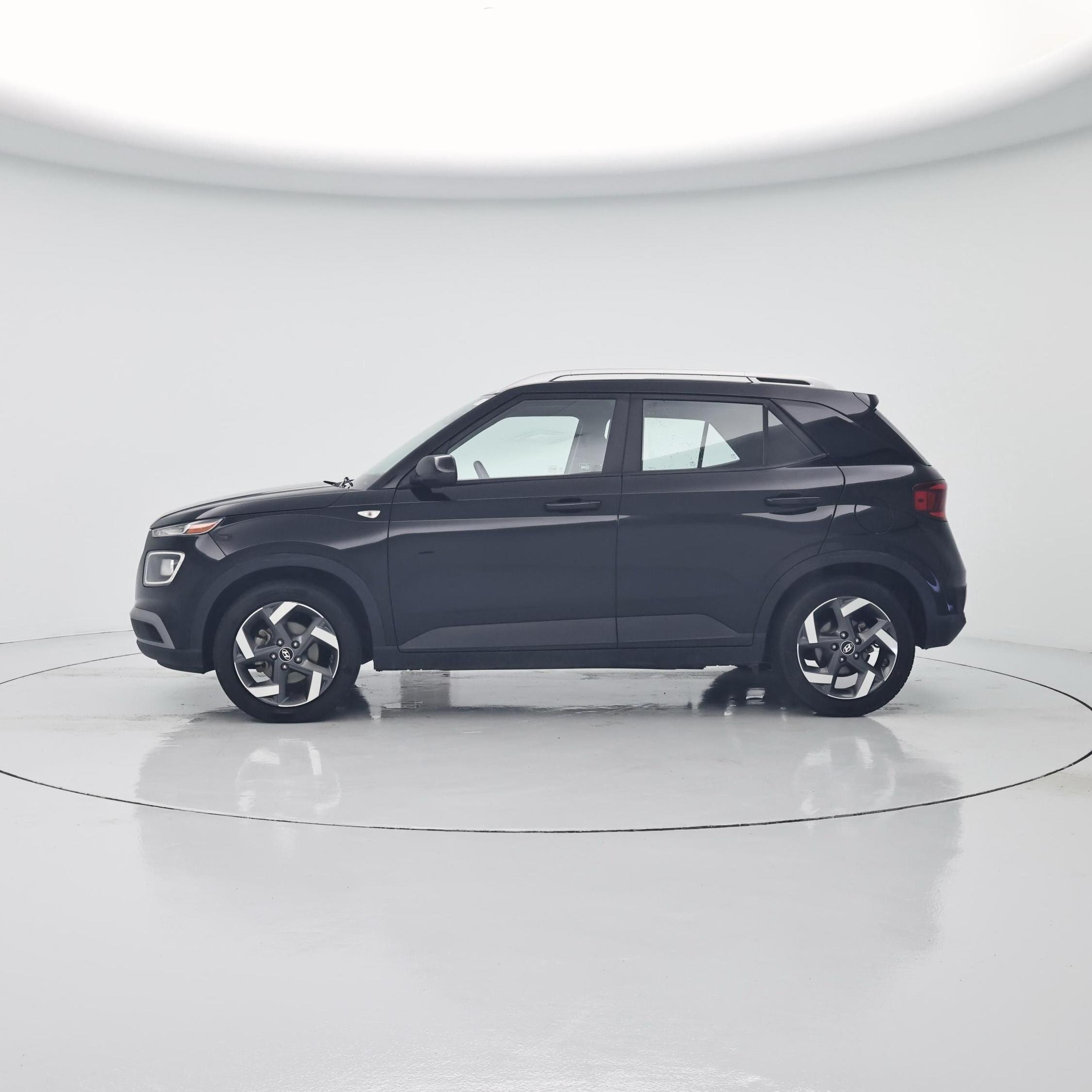 Thumbnail: 2021 Hyundai Venue - 3