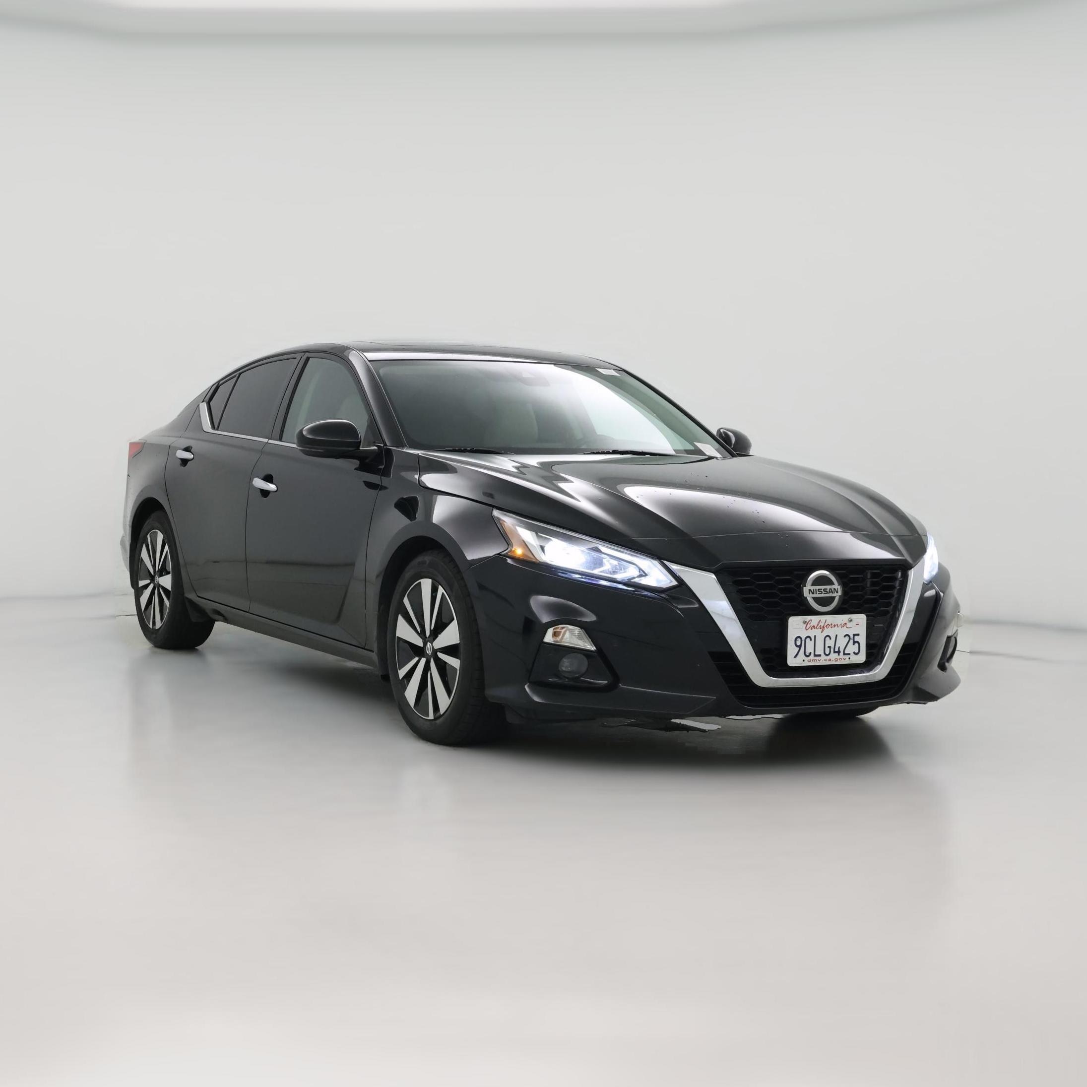 Thumbnail: 2022 Nissan Altima - 1
