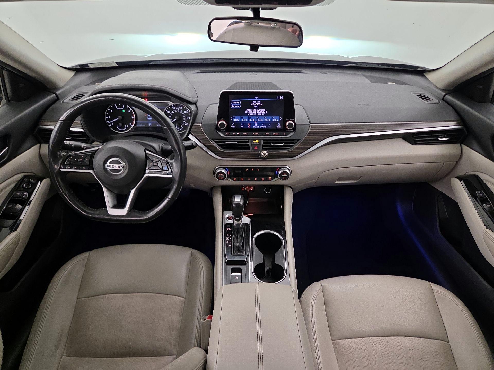 Thumbnail: 2022 Nissan Altima - 9