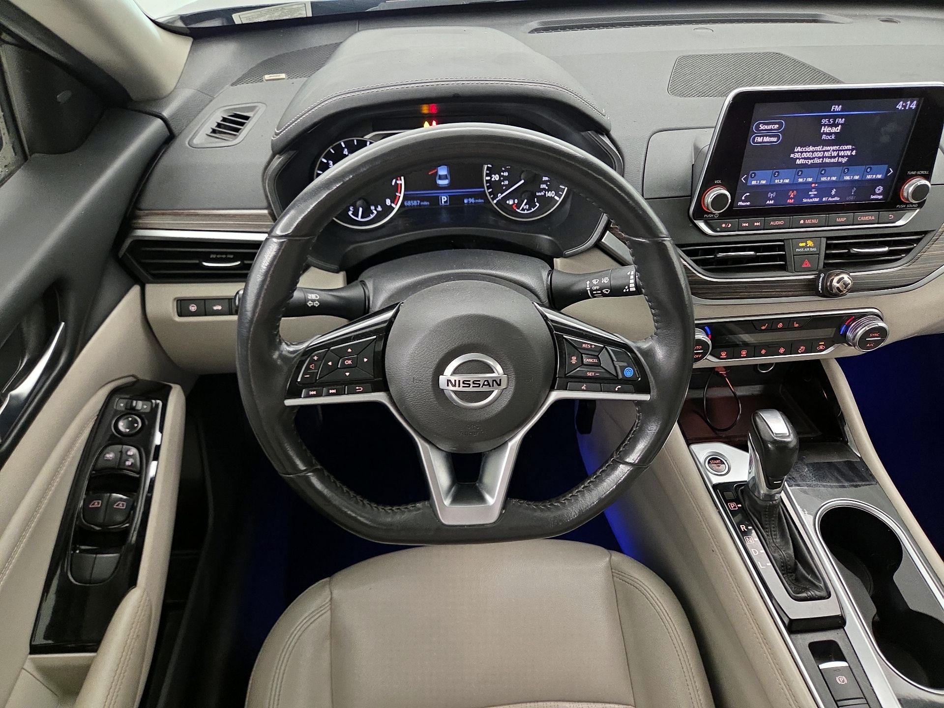 Thumbnail: 2022 Nissan Altima - 10