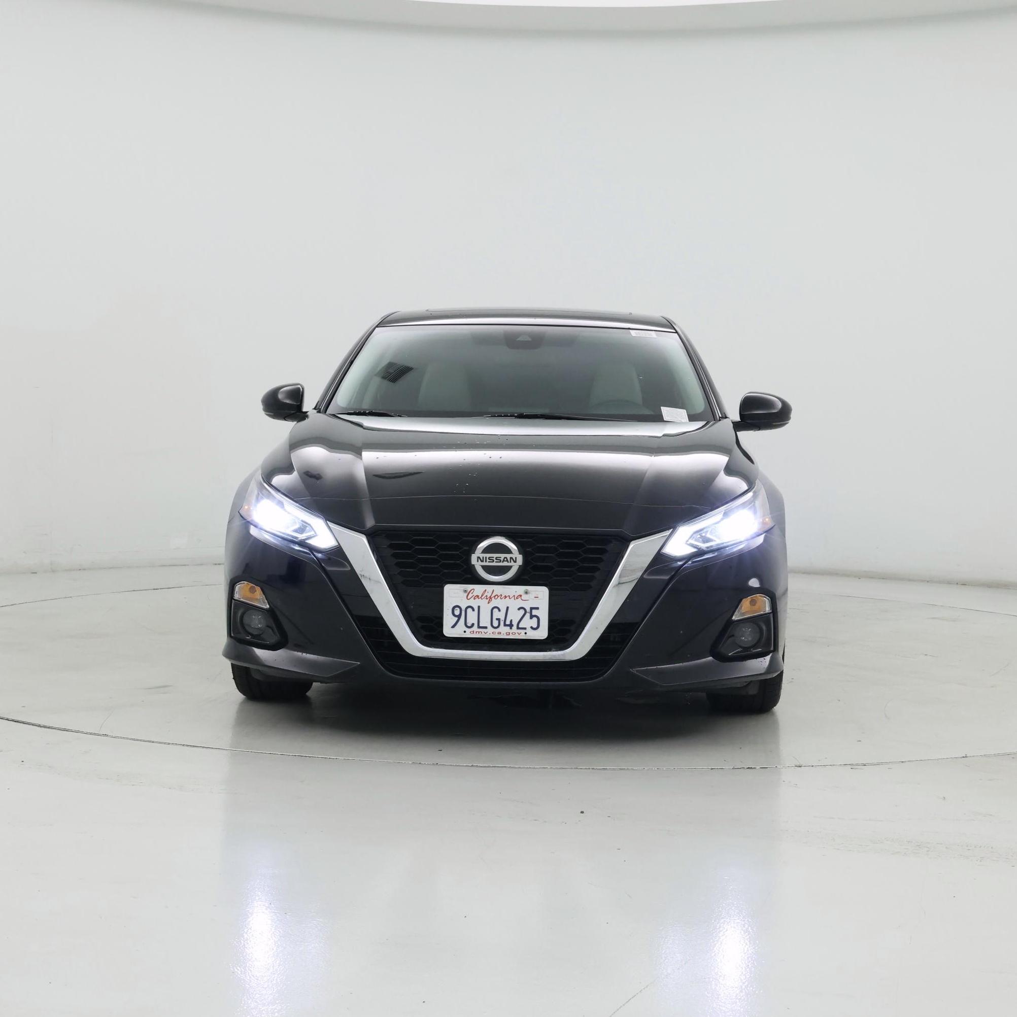 Thumbnail: 2022 Nissan Altima - 5