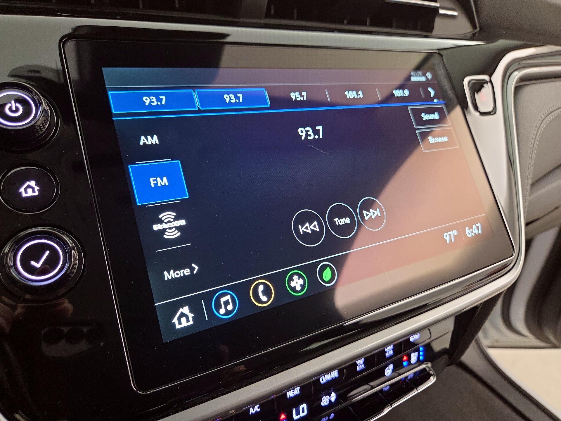Thumbnail: 2023 Chevrolet Bolt EUV - 15