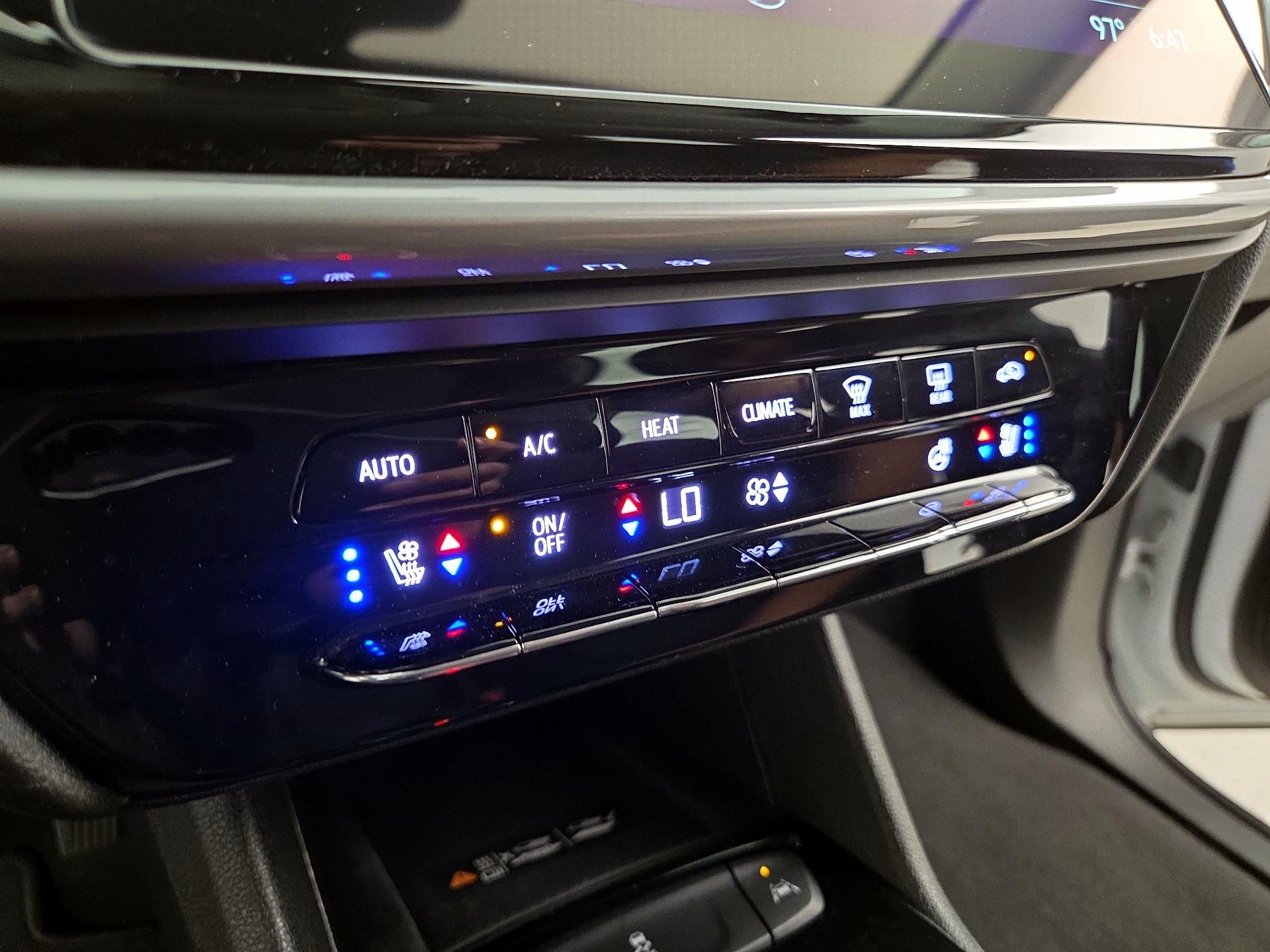 Thumbnail: 2023 Chevrolet Bolt EUV - 16