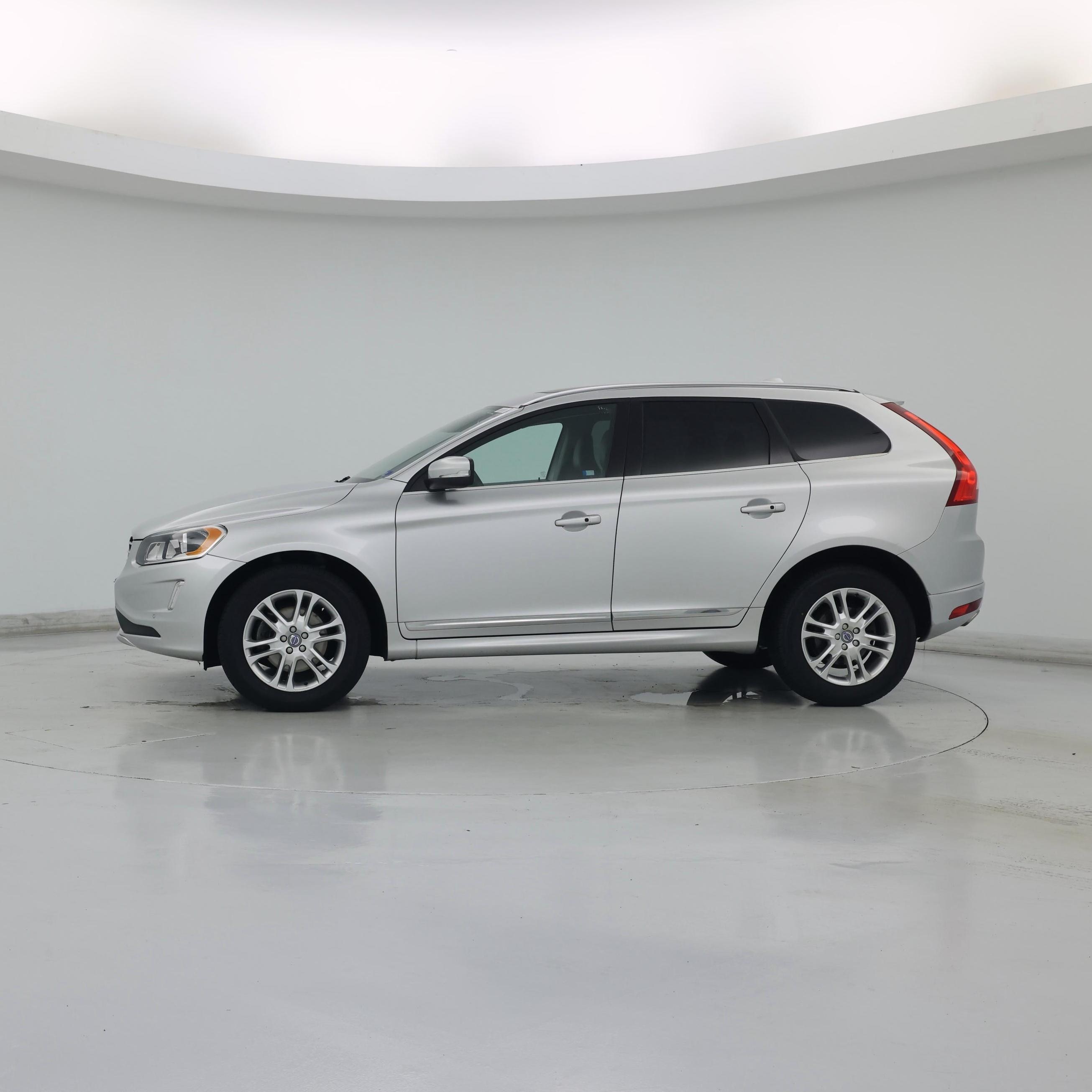 Thumbnail: 2016 Volvo XC60 - 3