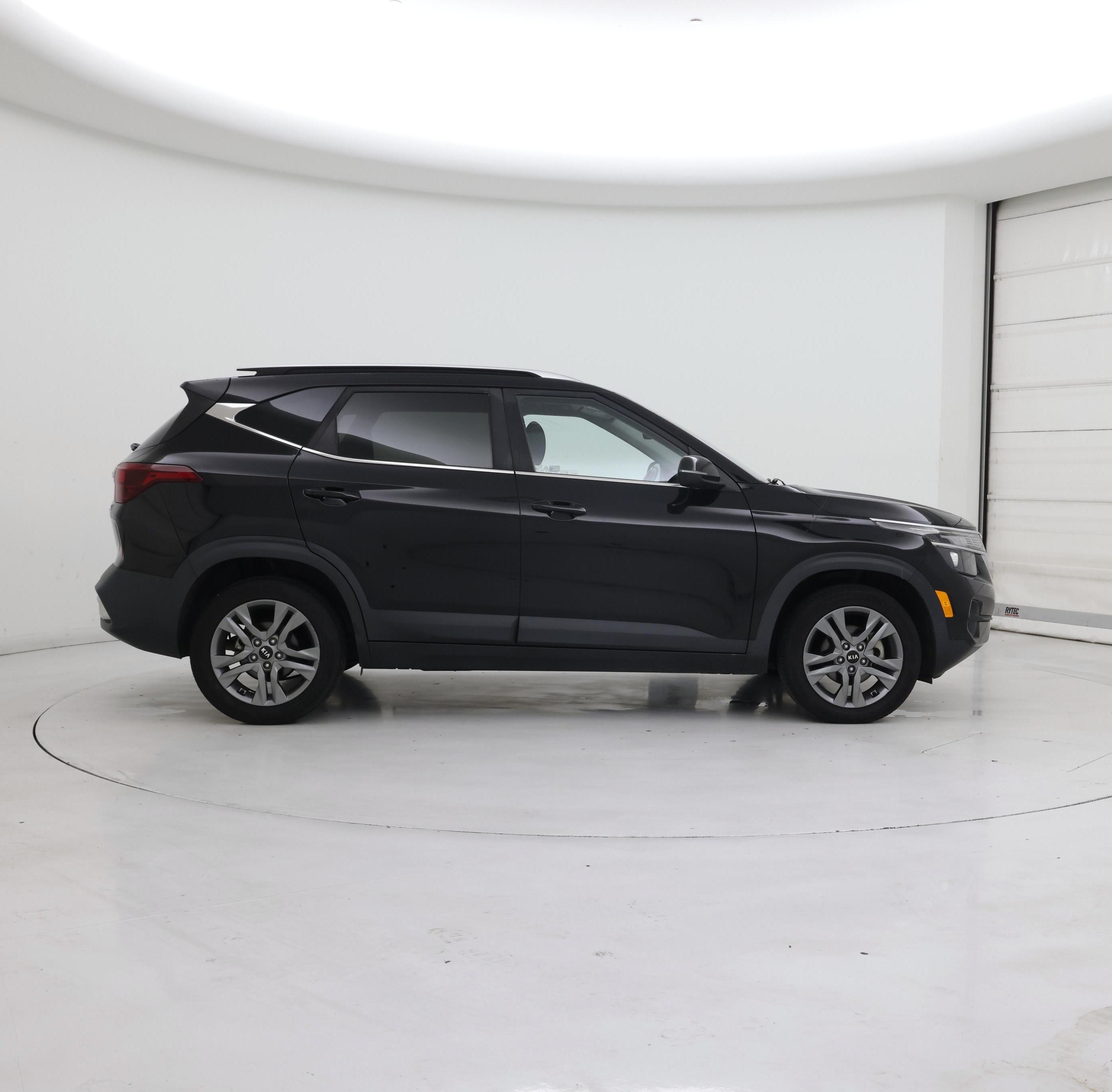 Thumbnail: 2021 Kia Seltos - 7