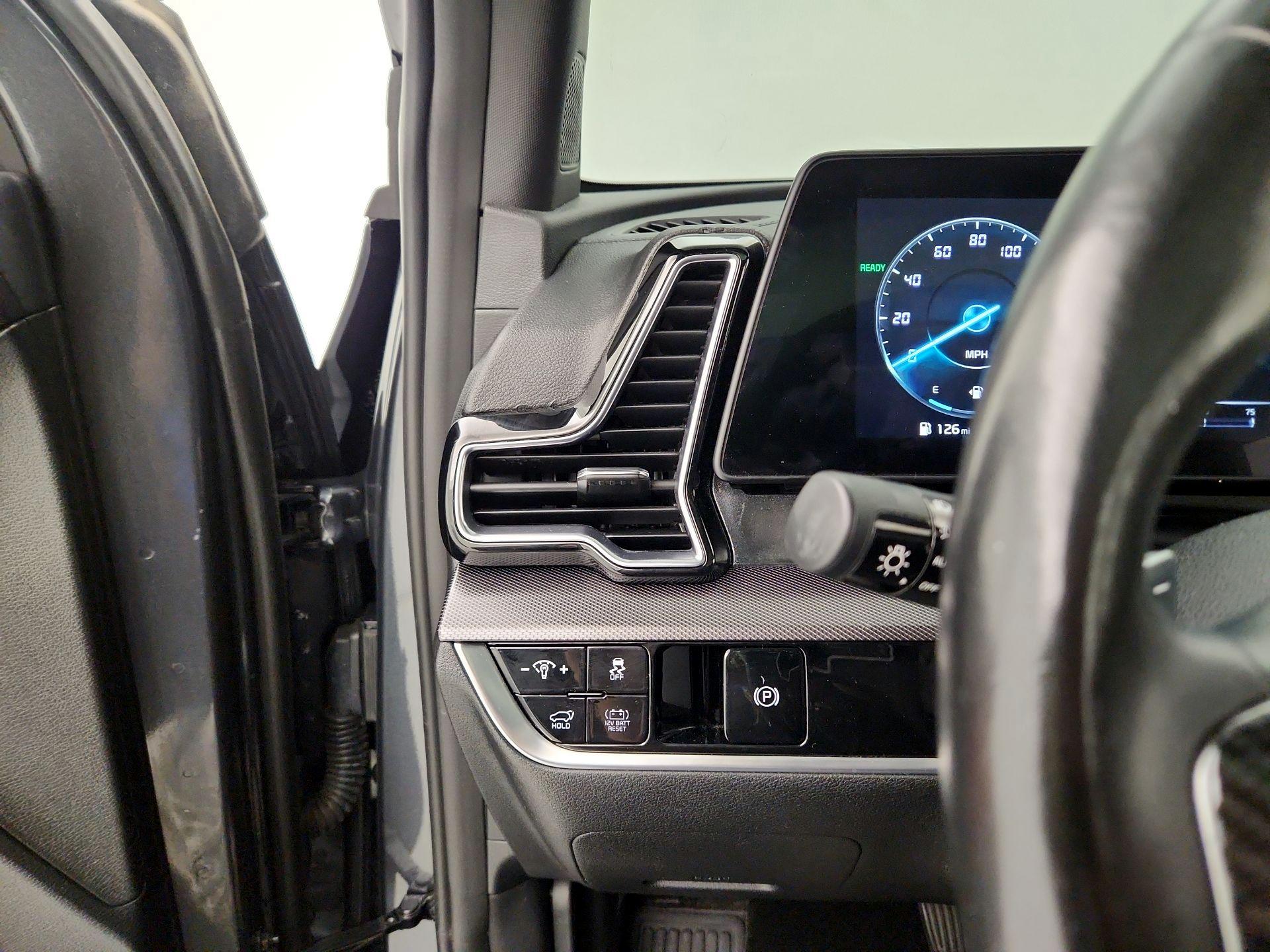Thumbnail: 2023 Kia Sportage - 13