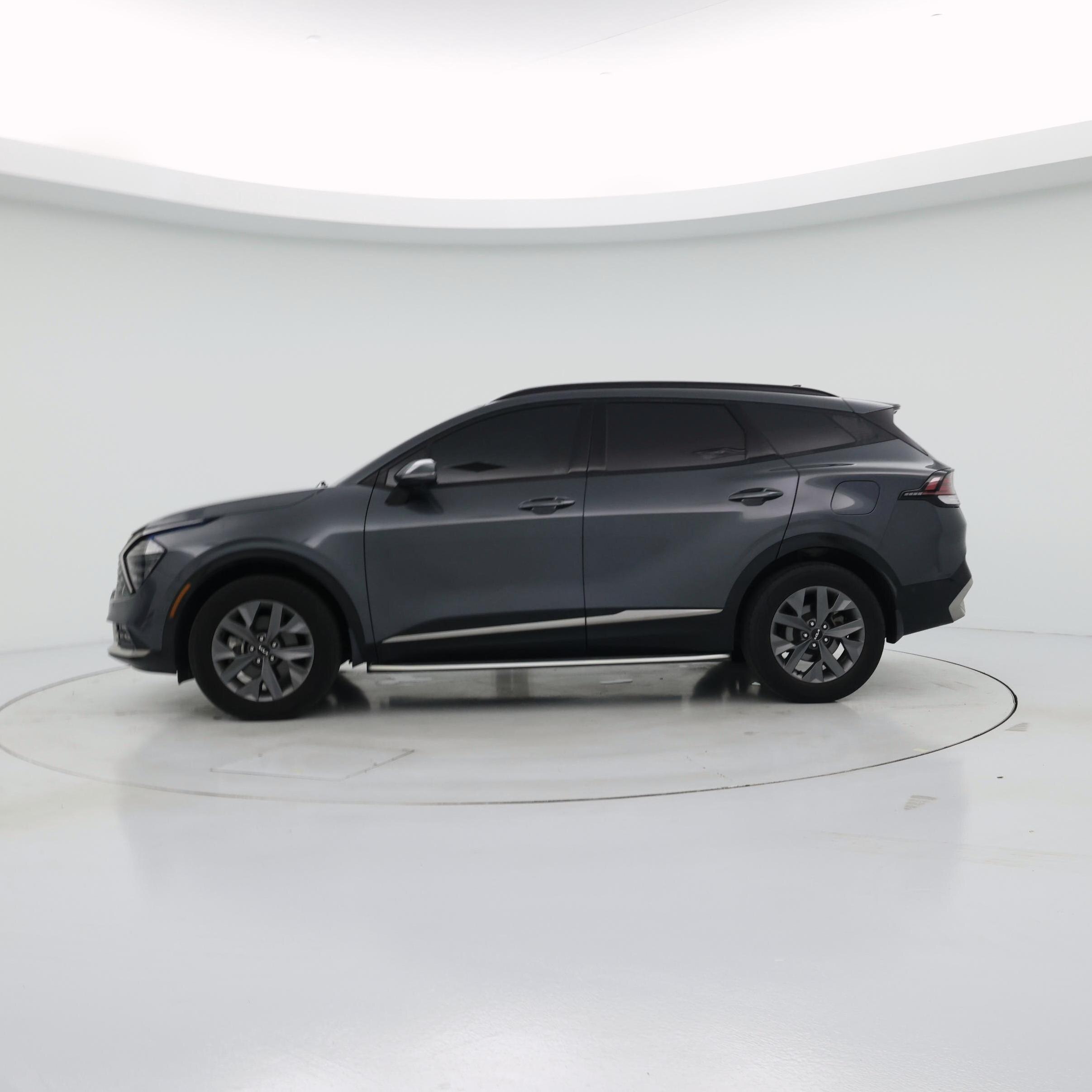 Thumbnail: 2023 Kia Sportage - 3