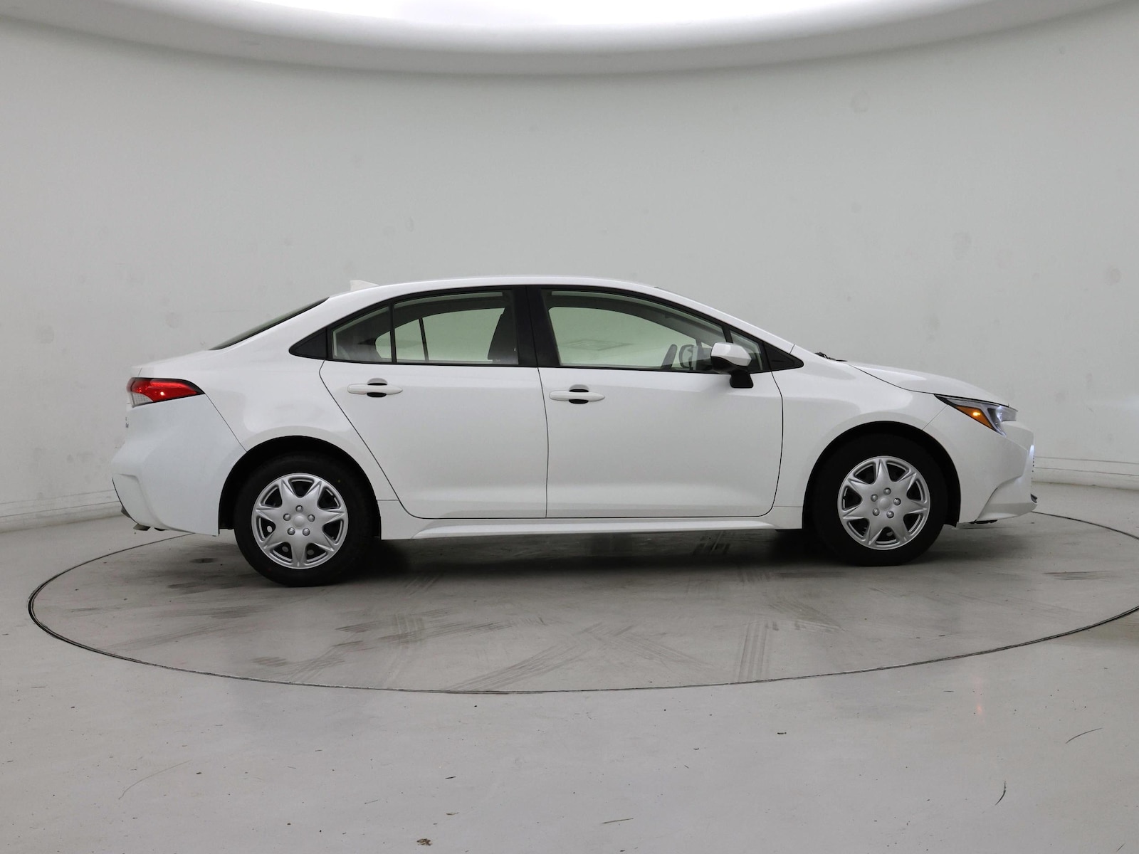 2024 Toyota Corolla LE - Photo 8
