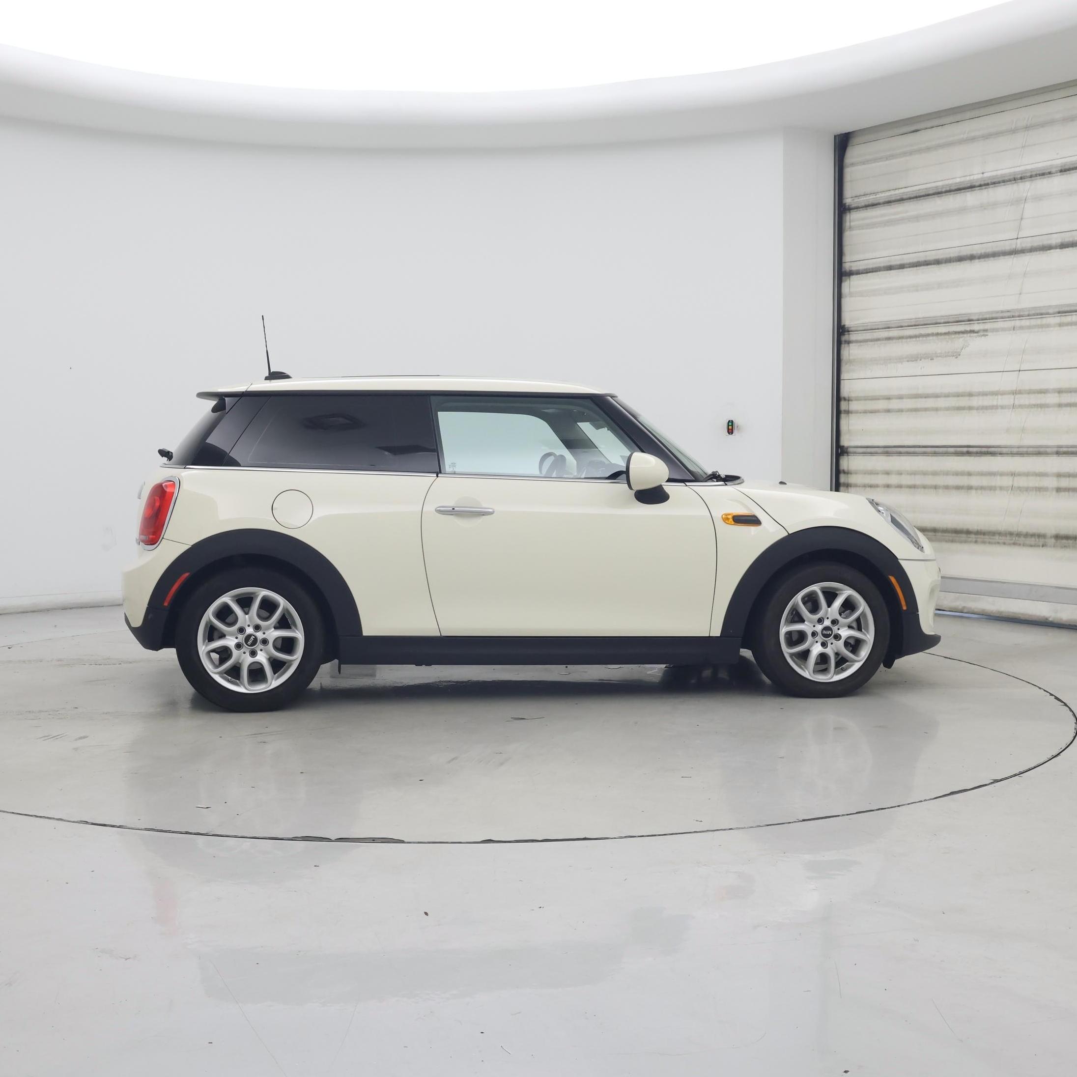 Thumbnail: 2015 MINI Cooper Hardtop - 7