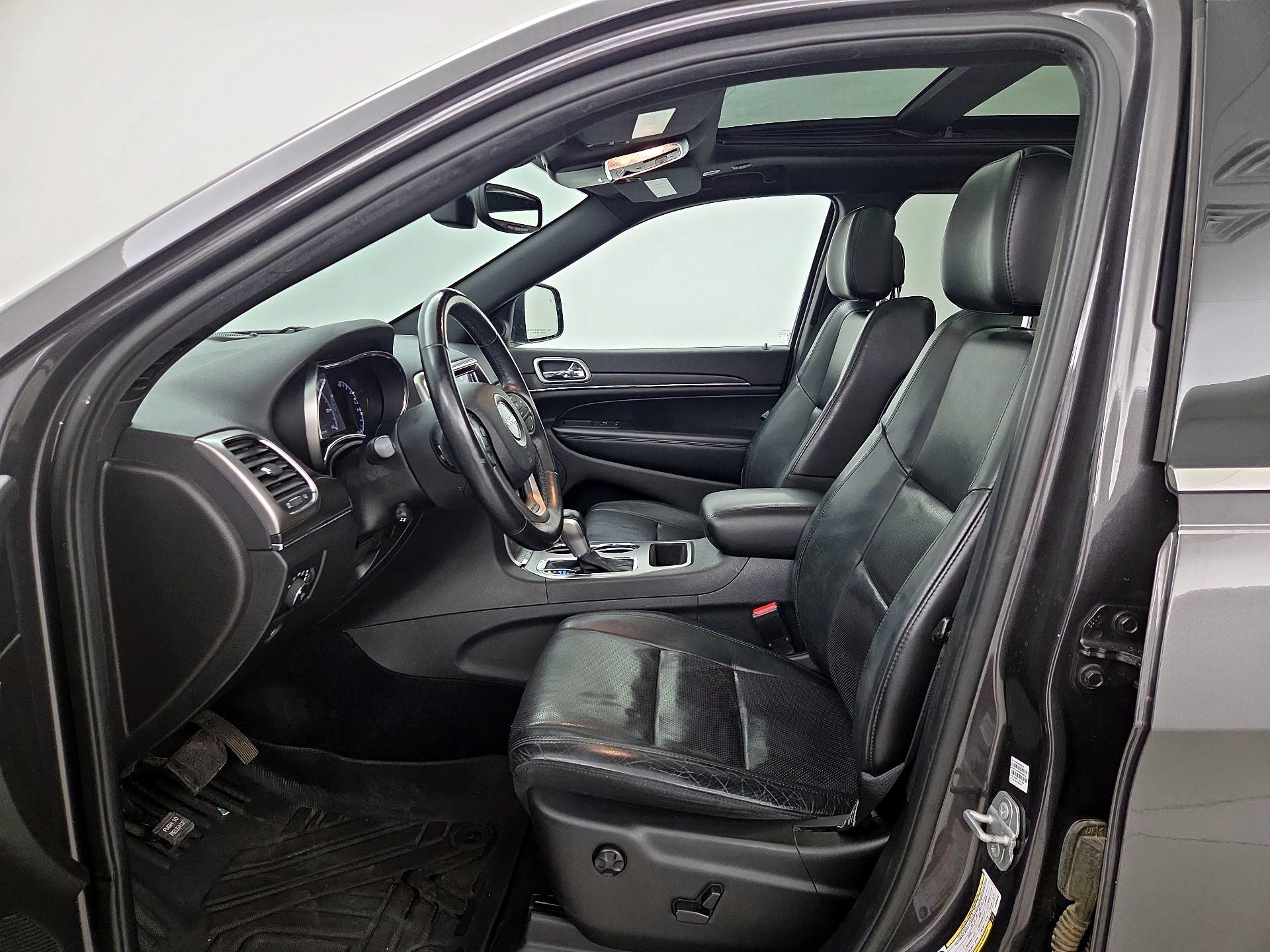Thumbnail: 2018 Jeep Grand Cherokee - 11