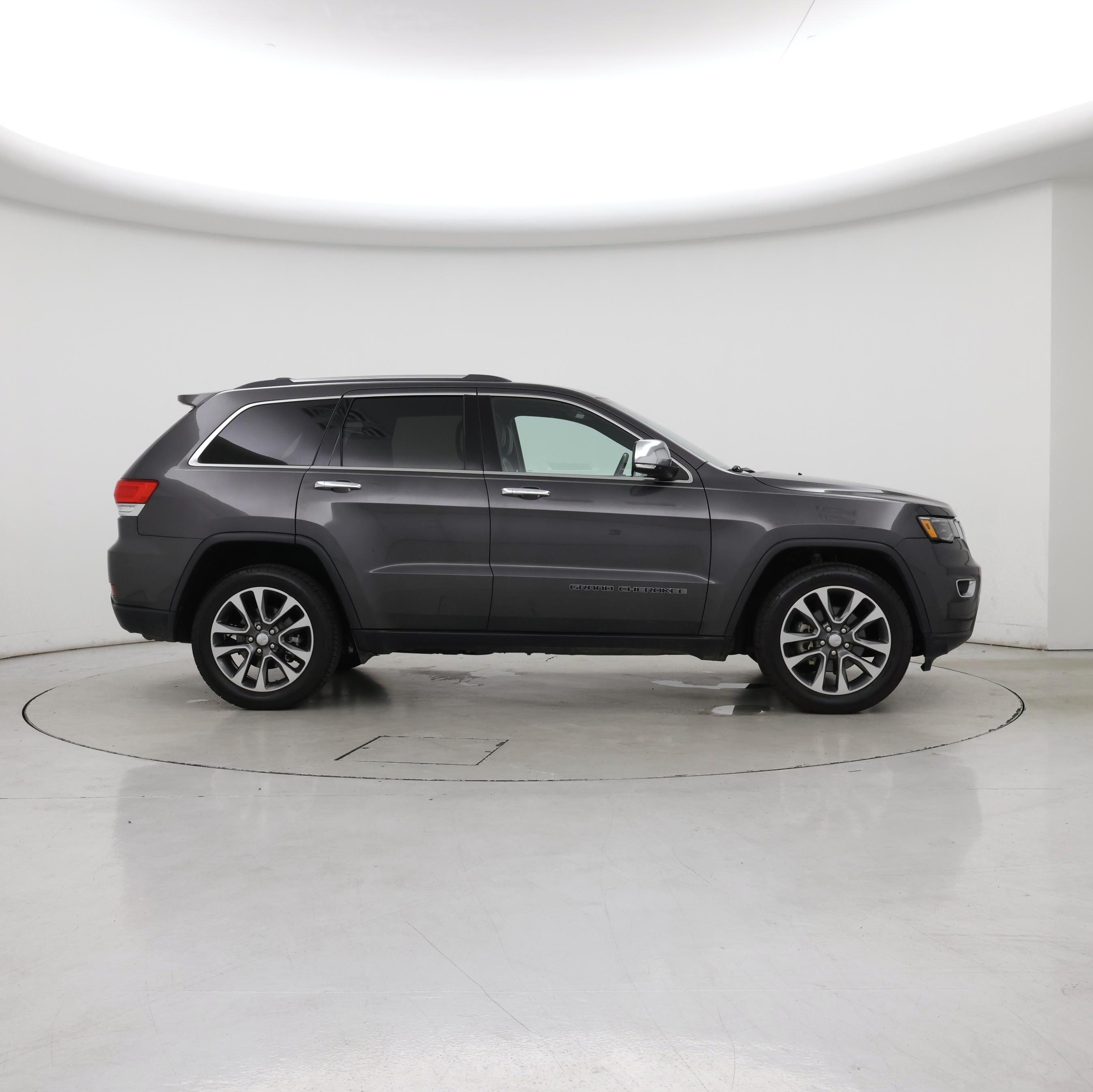 Thumbnail: 2018 Jeep Grand Cherokee - 7