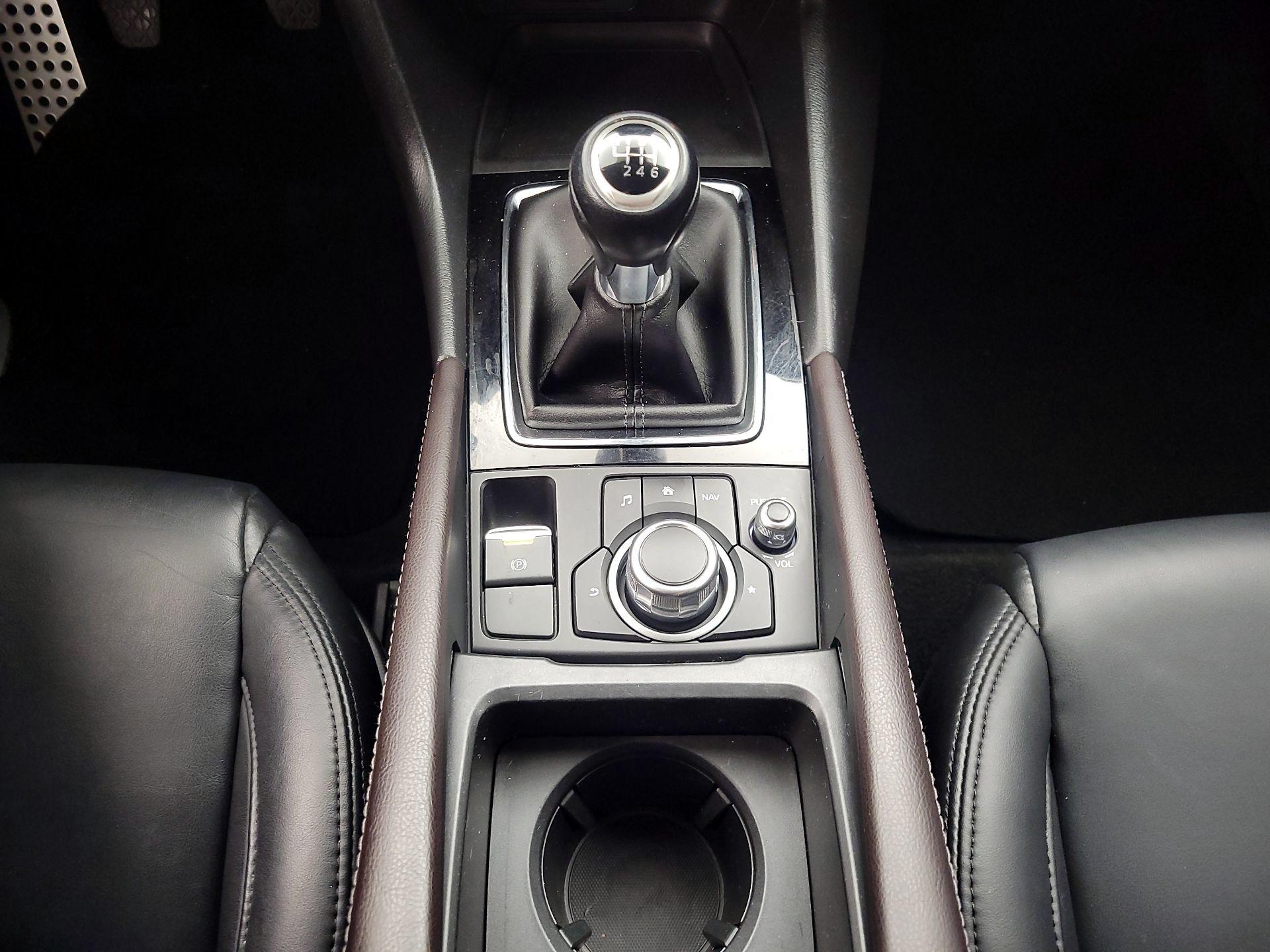 Thumbnail: 2017 Mazda Mazda3 - 18