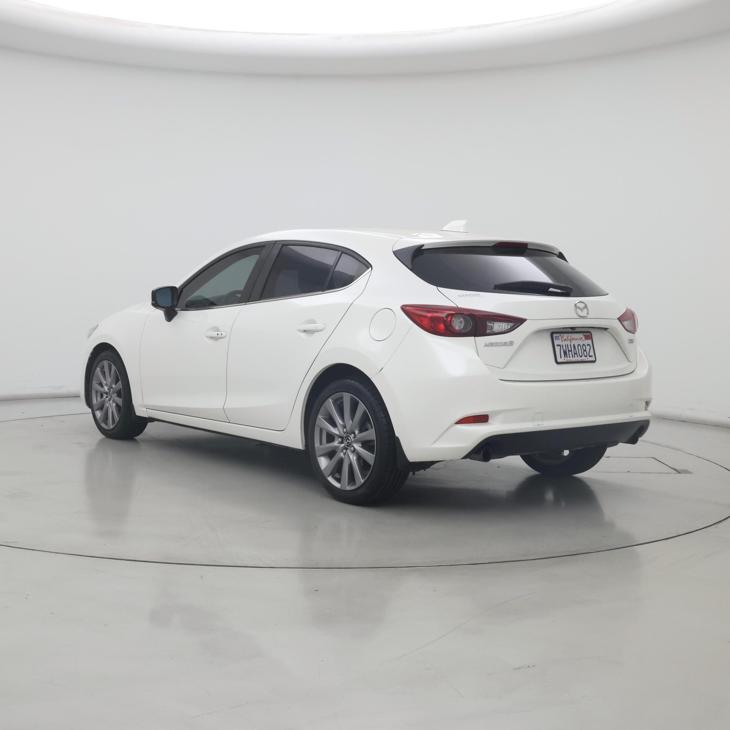 Thumbnail: 2017 Mazda Mazda3 - 2