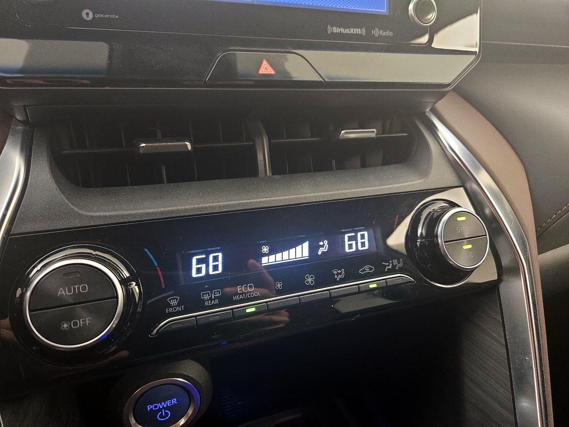 Thumbnail: 2021 Toyota Venza - 15