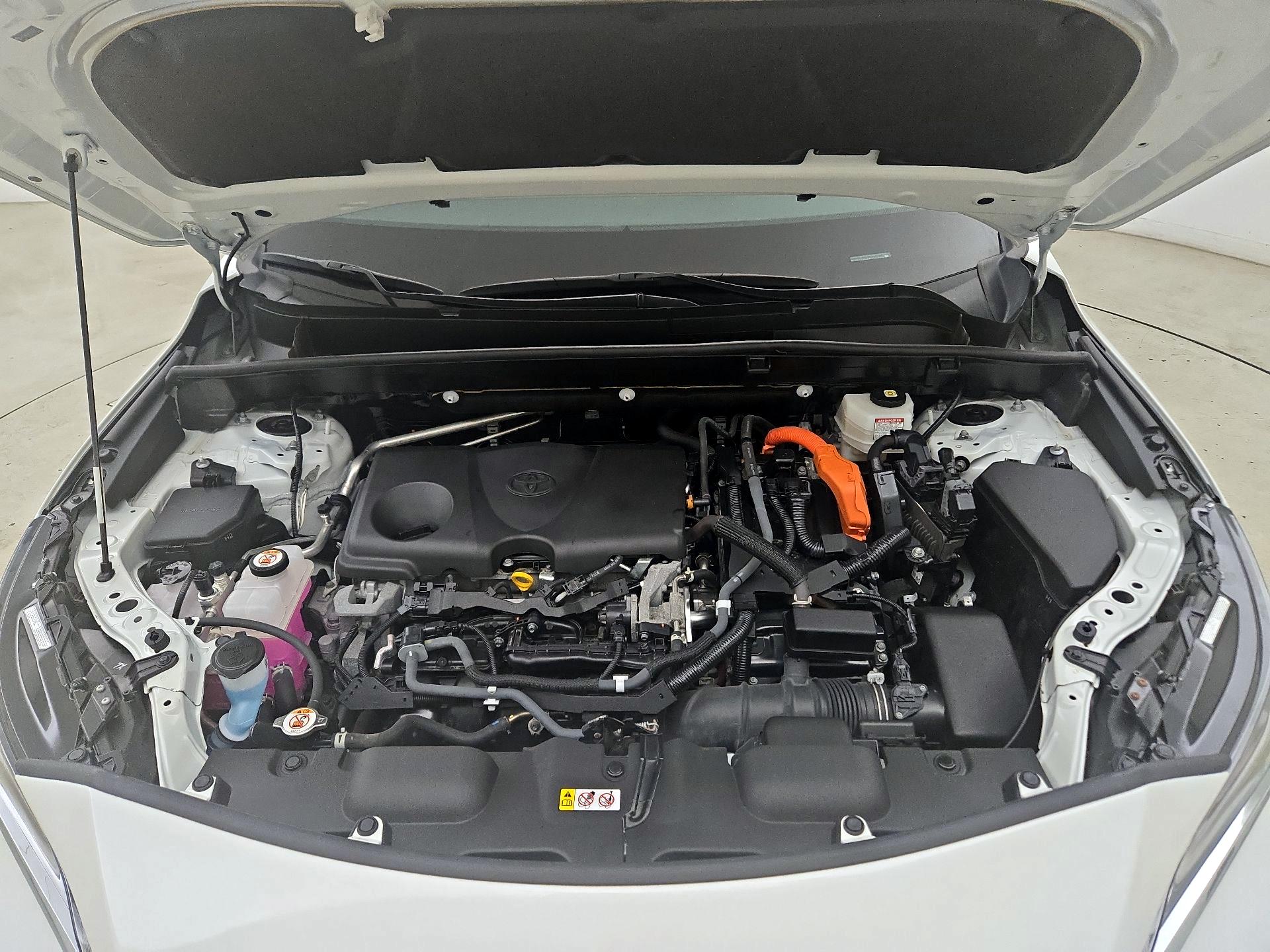 Thumbnail: 2021 Toyota Venza - 18
