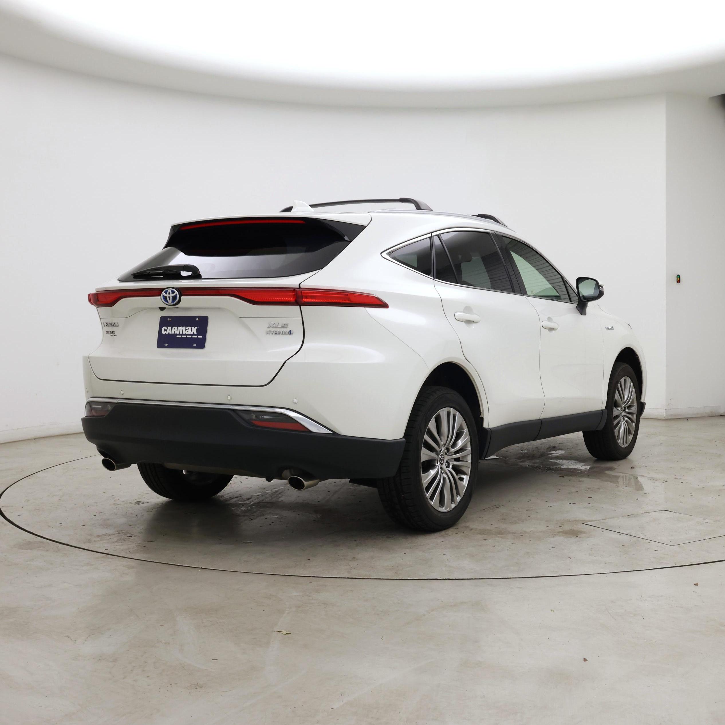 Thumbnail: 2021 Toyota Venza - 8