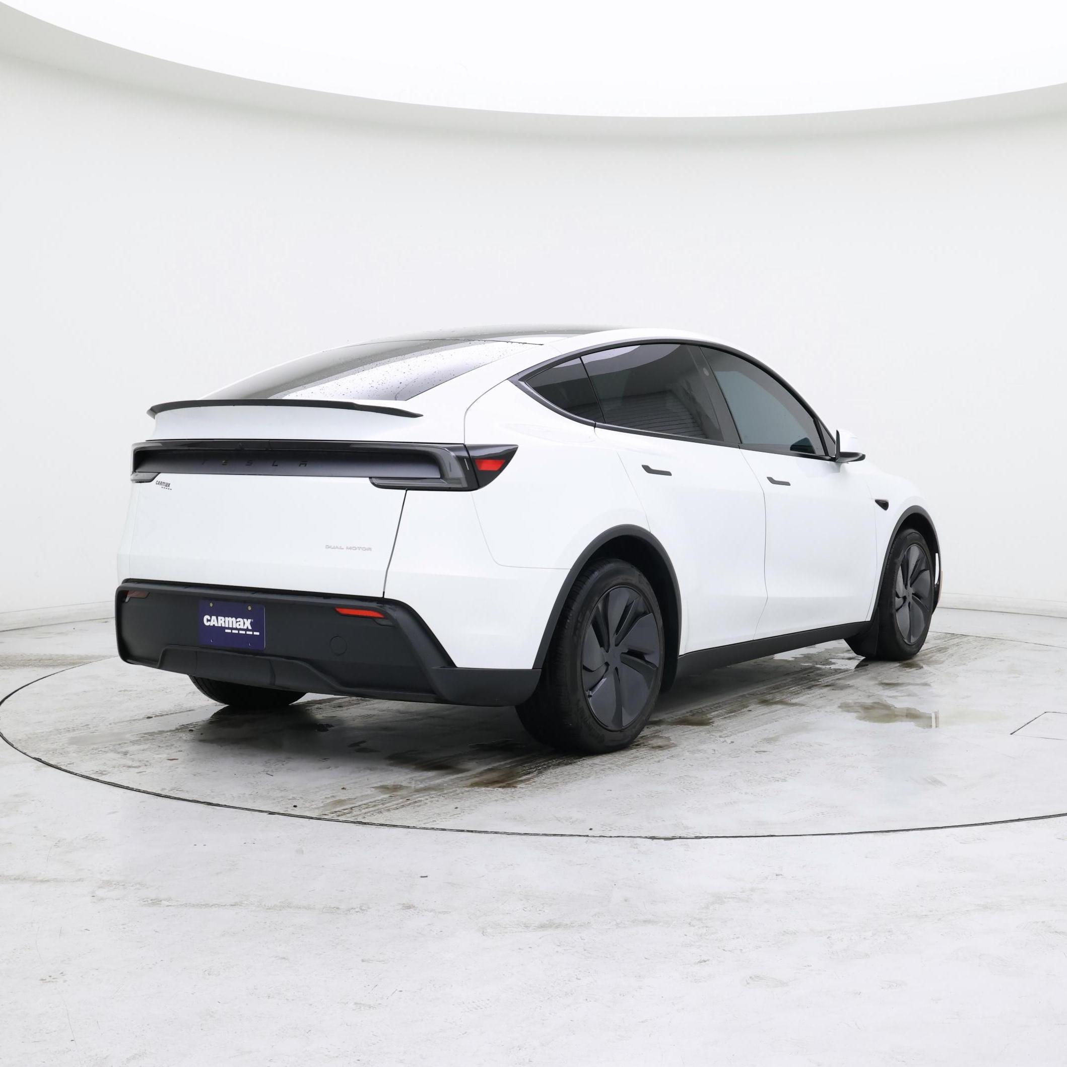 Thumbnail: 2026 Tesla Model Y - 8