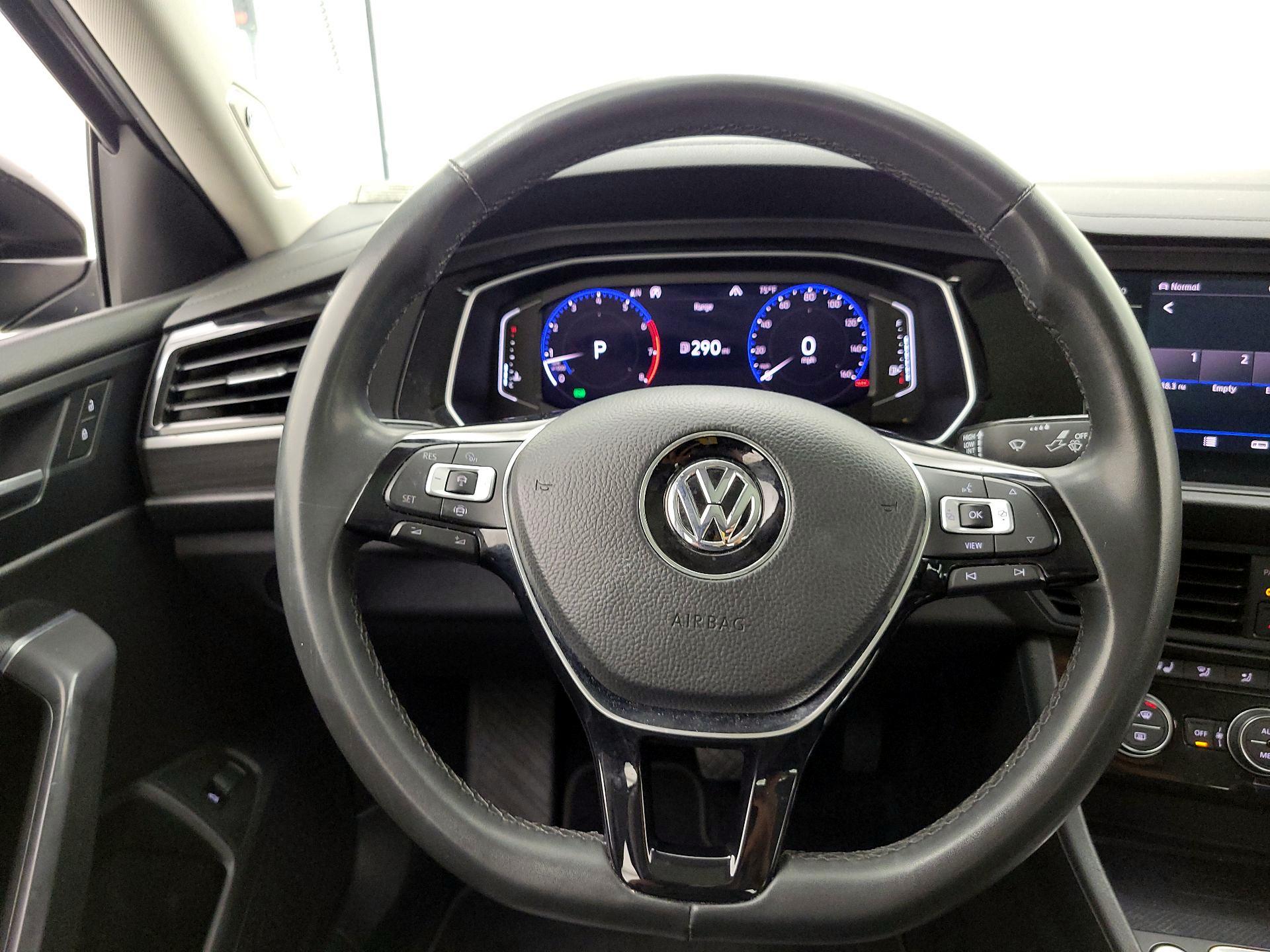 Thumbnail: 2020 Volkswagen Jetta - 10