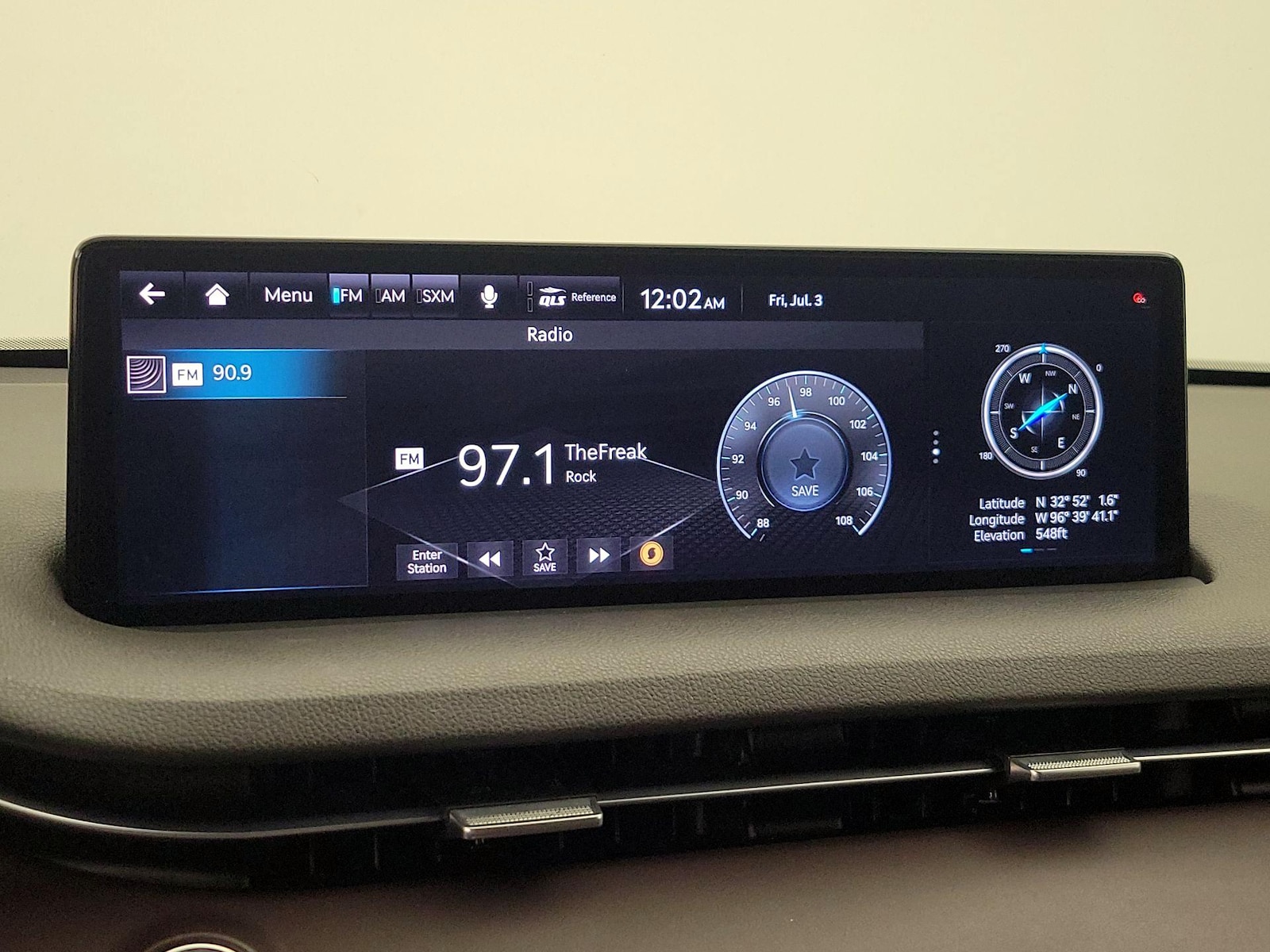 2022 GENESIS GV70 Standard - Photo 17