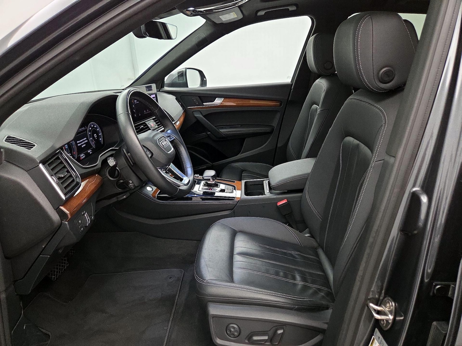 2022 Audi Q5 Premium Plus - Photo 12