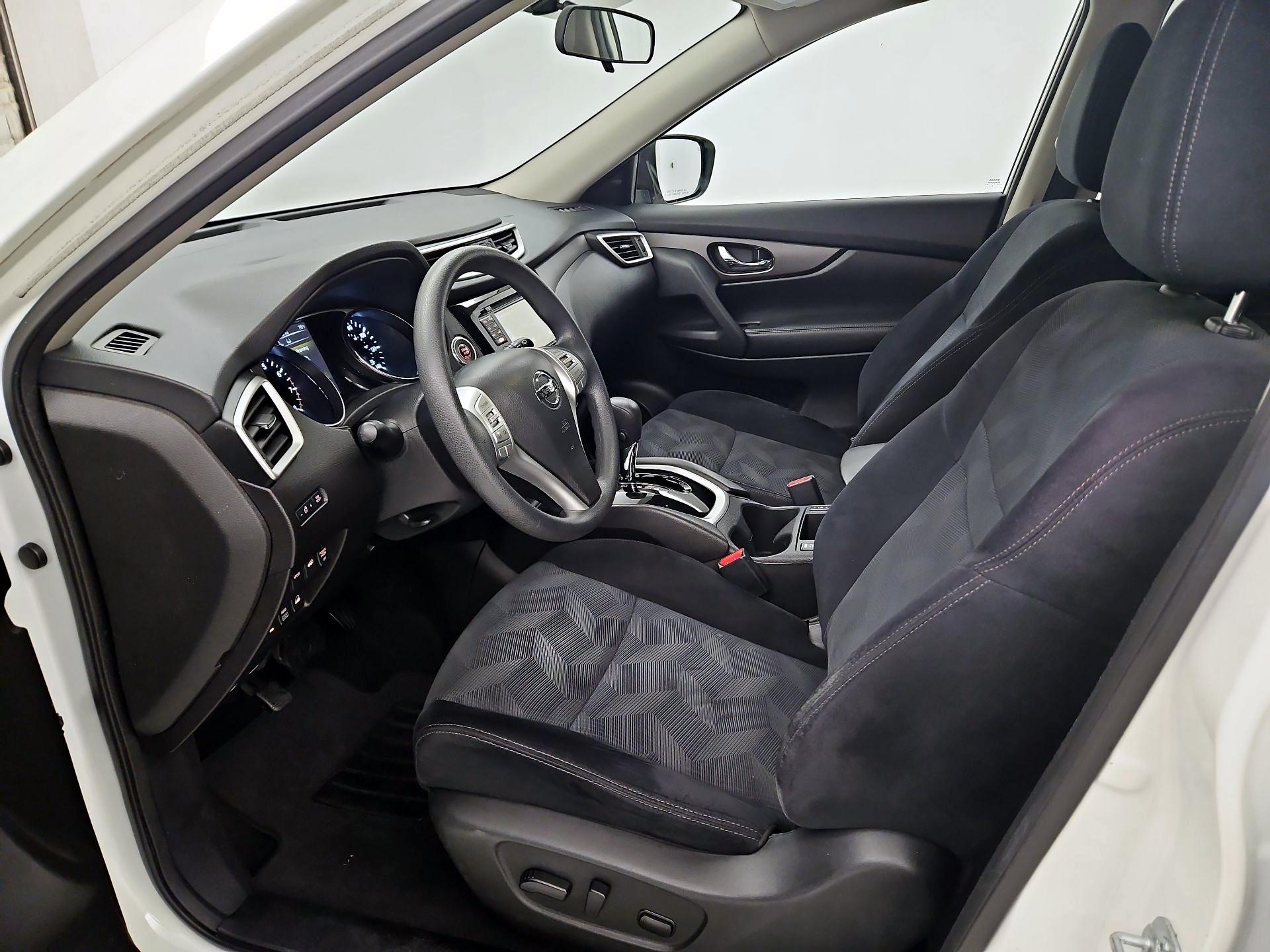 Thumbnail: 2015 Nissan Rogue - 11