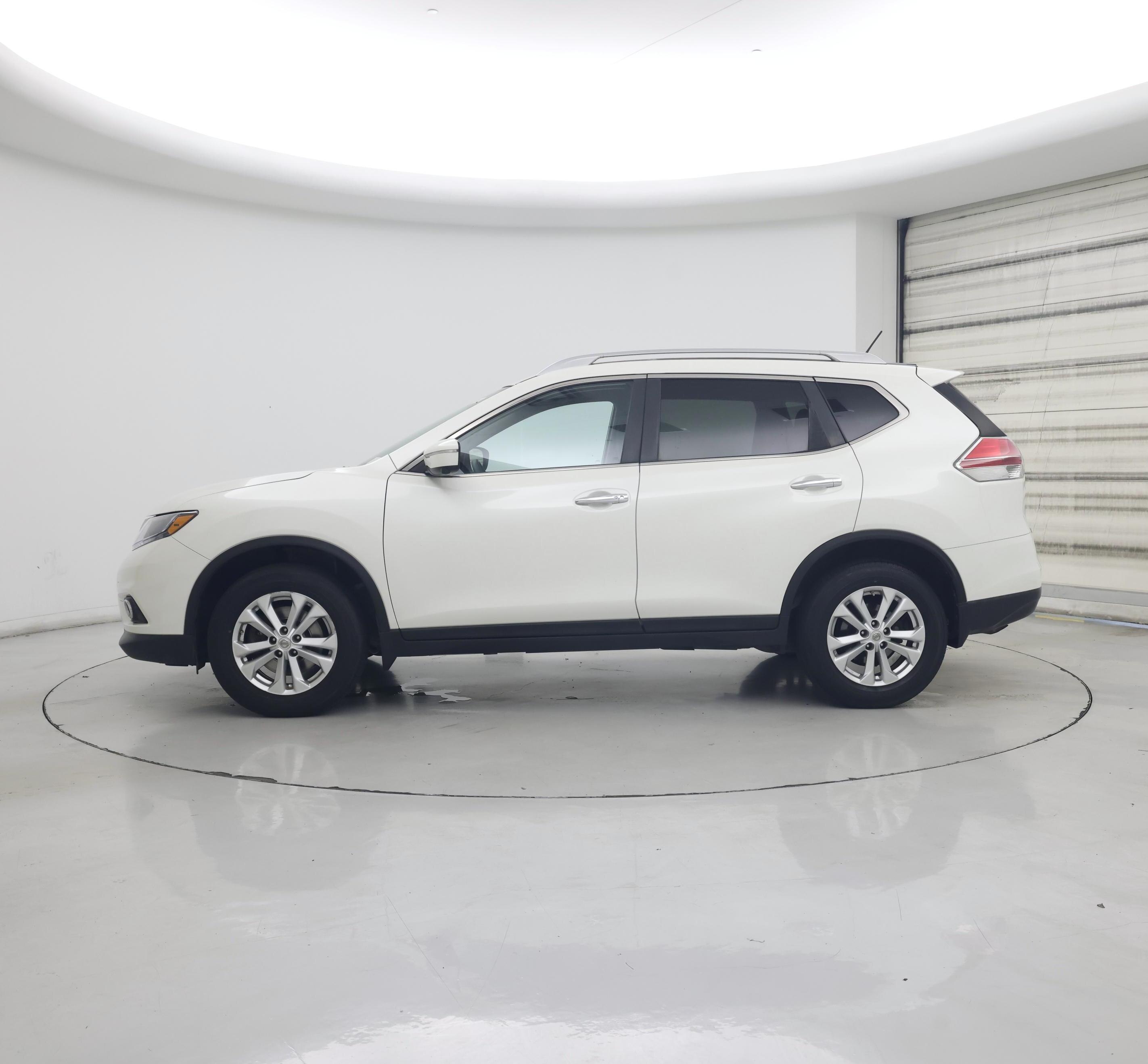 Thumbnail: 2015 Nissan Rogue - 3