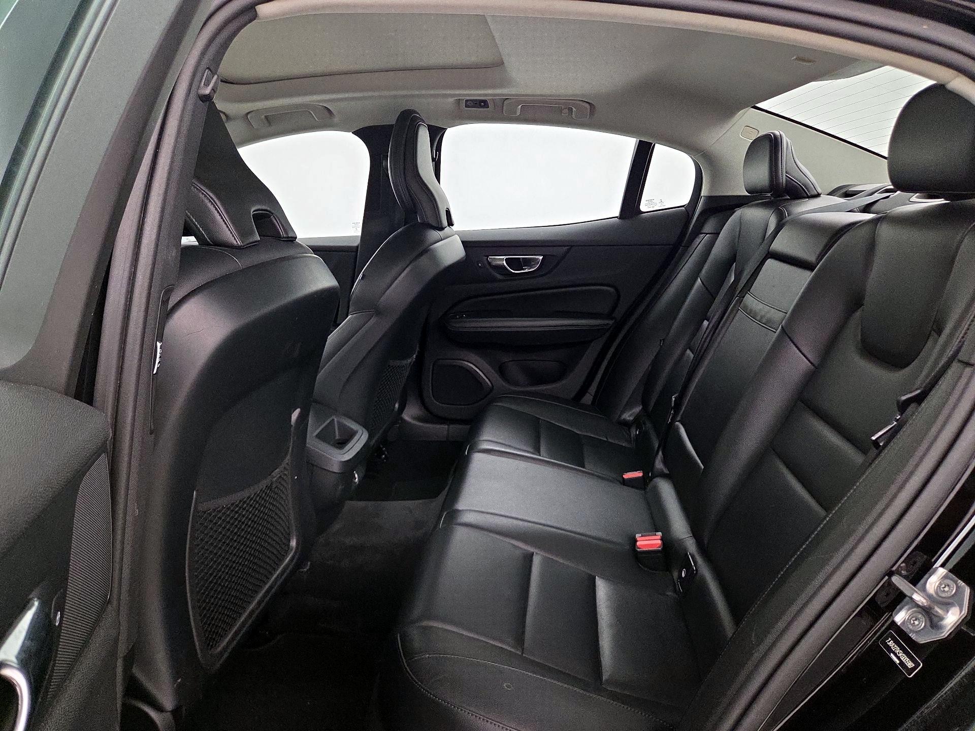 Thumbnail: 2019 Volvo S60 - 20