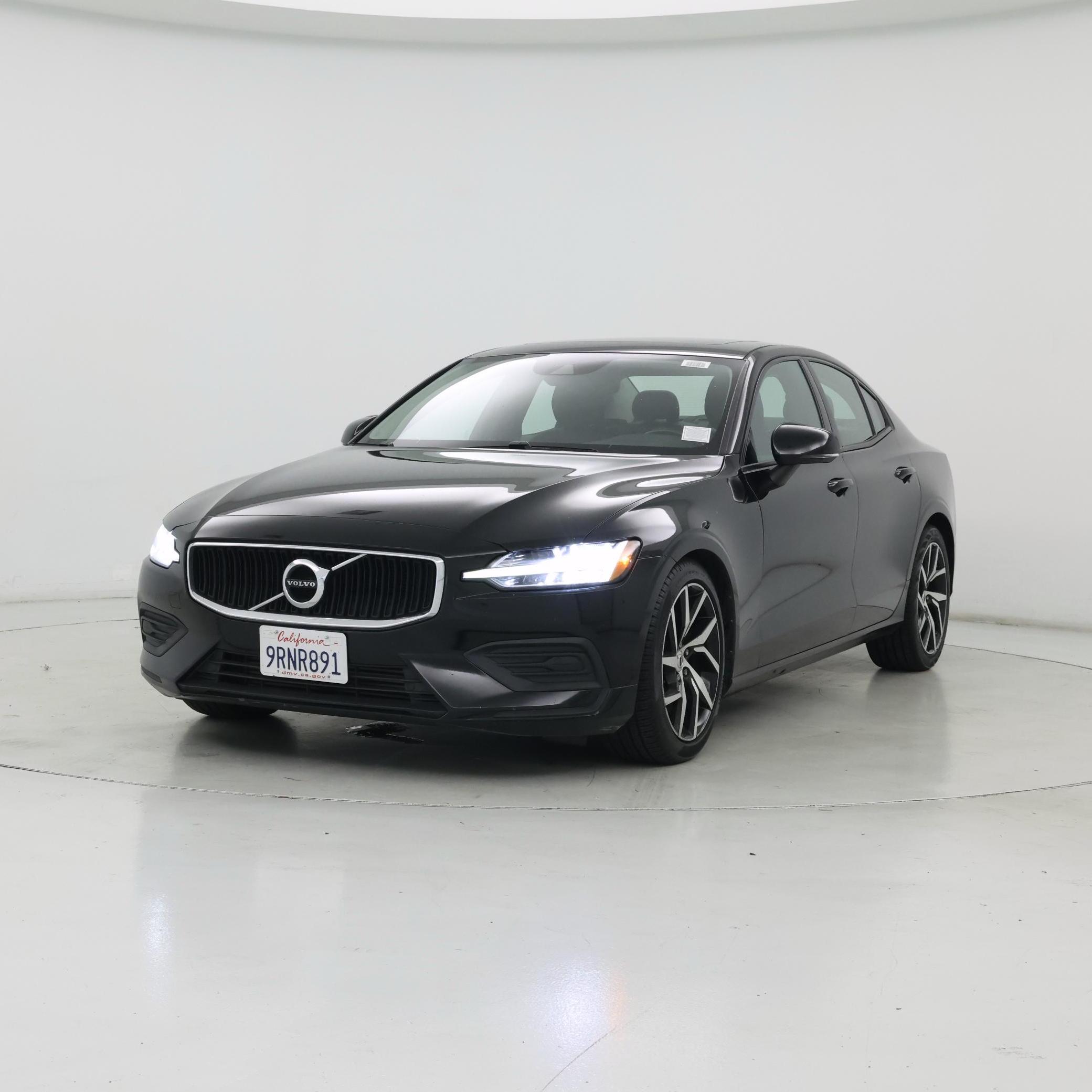 Thumbnail: 2019 Volvo S60 - 4