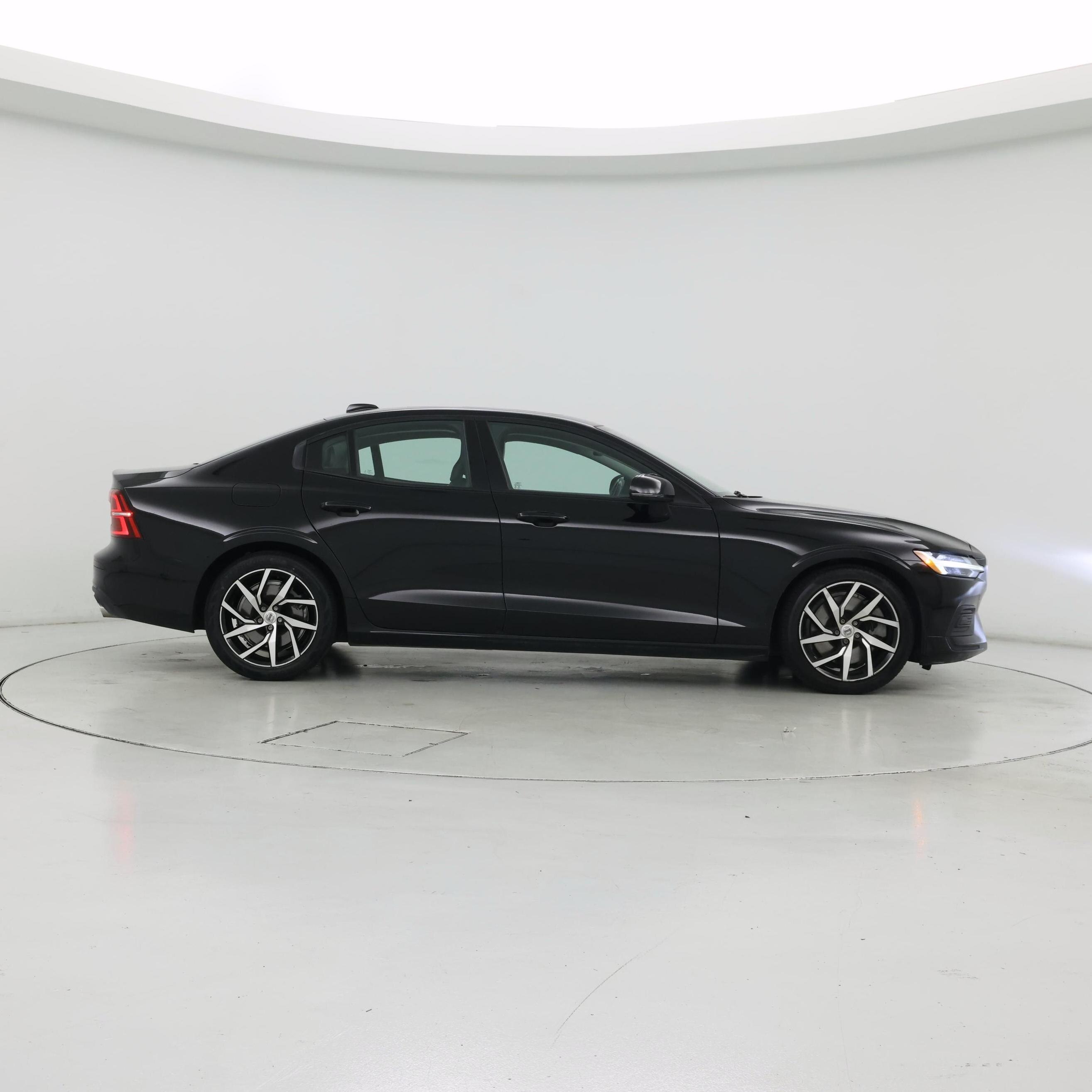 Thumbnail: 2019 Volvo S60 - 7