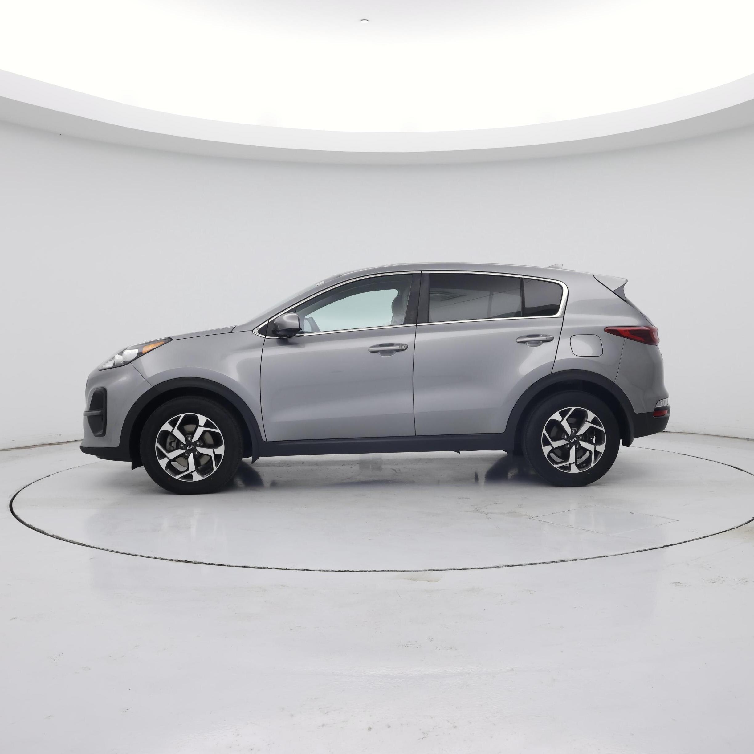 Thumbnail: 2021 Kia Sportage - 3