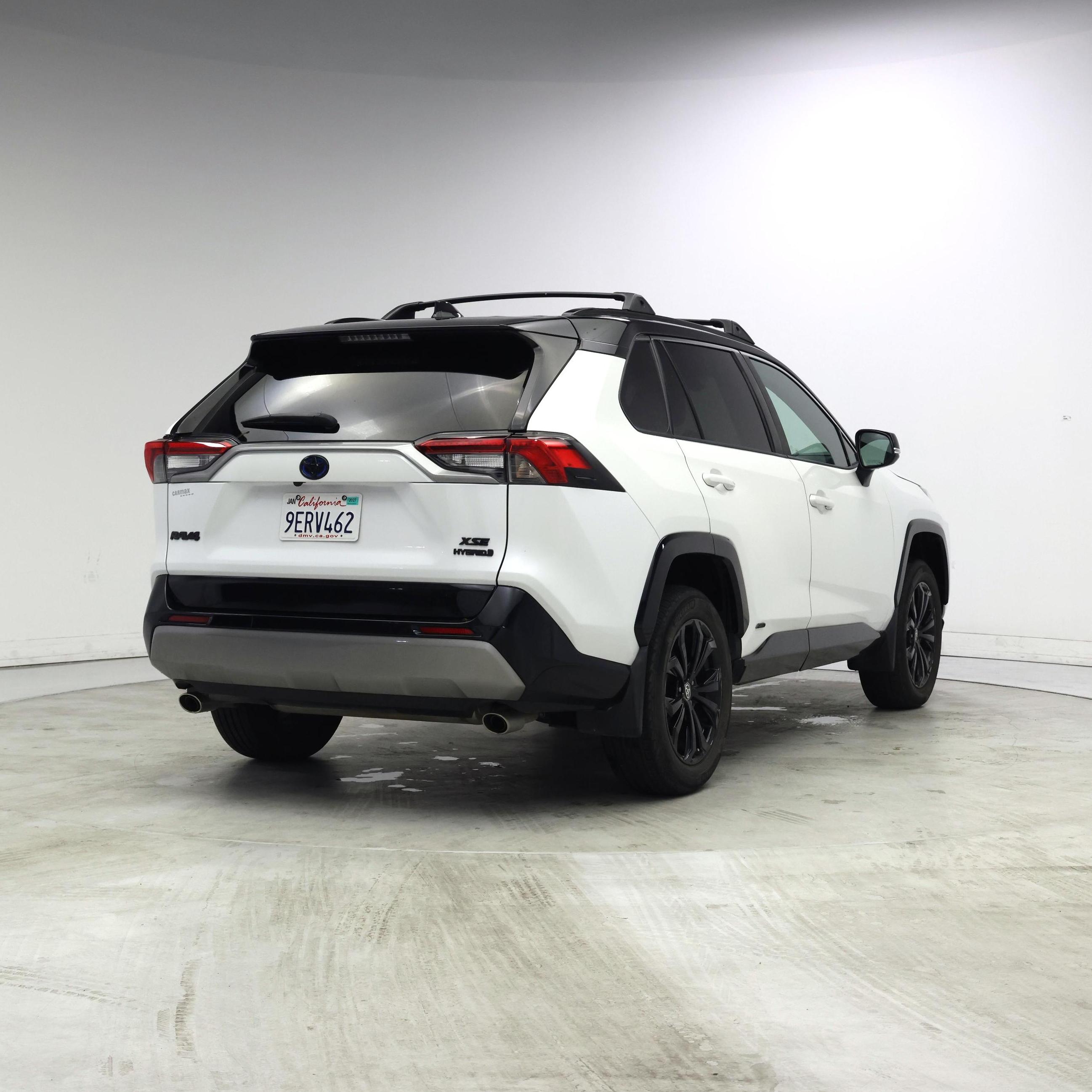 Thumbnail: 2023 Toyota RAV4 - 8