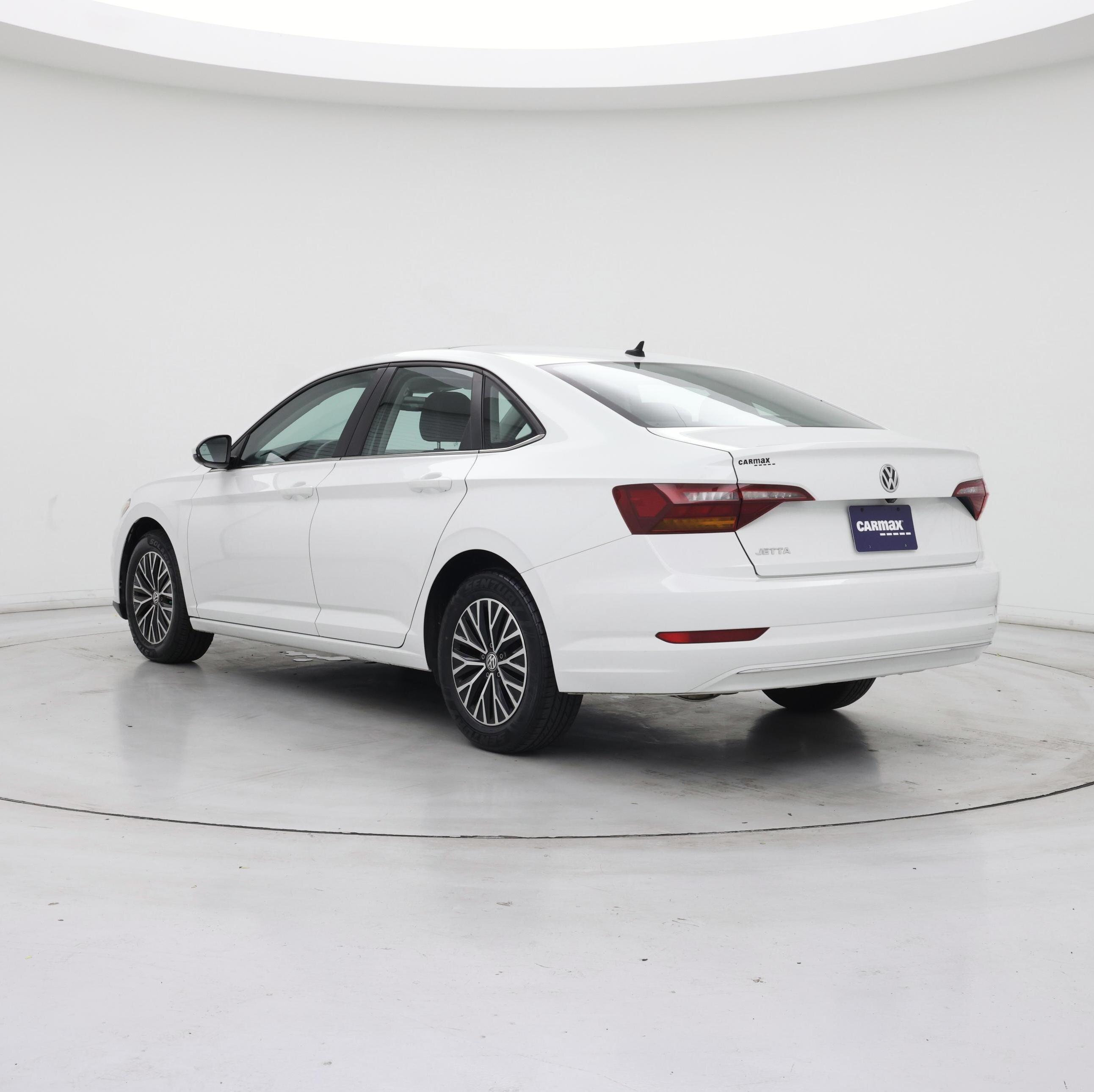 Thumbnail: 2019 Volkswagen Jetta - 2
