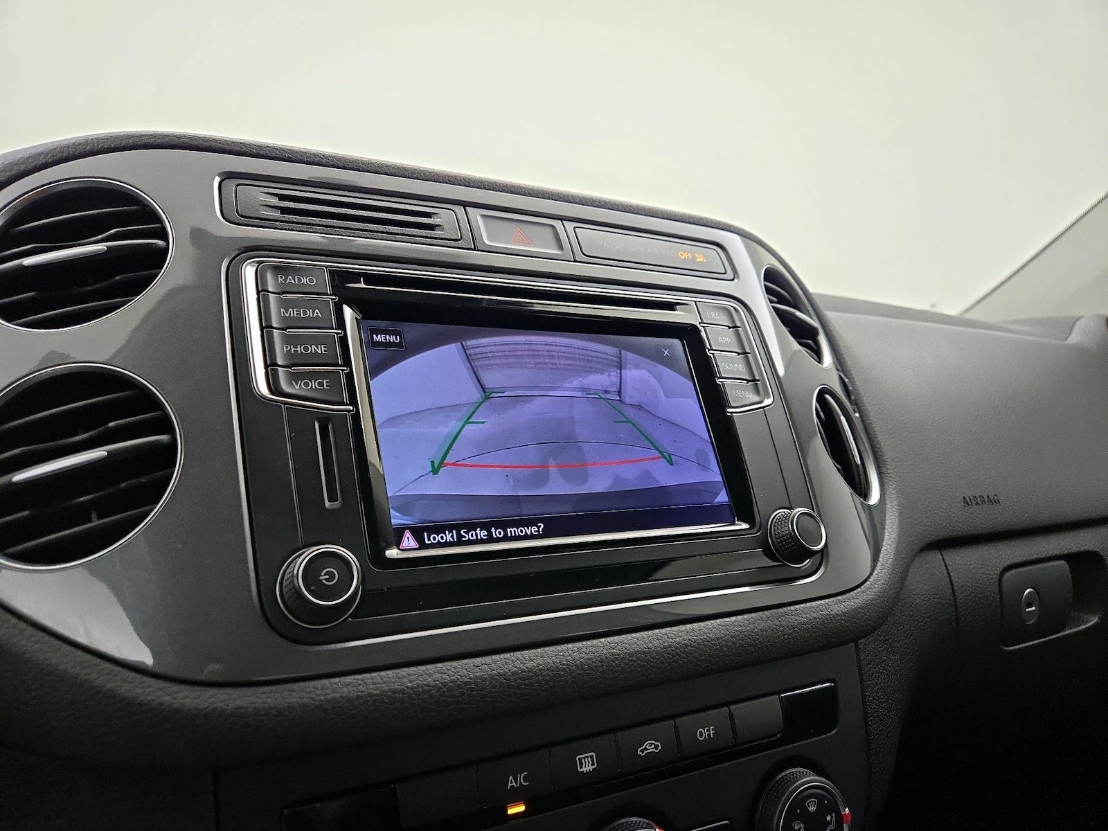 2017 Volkswagen Tiguan S - Photo 15