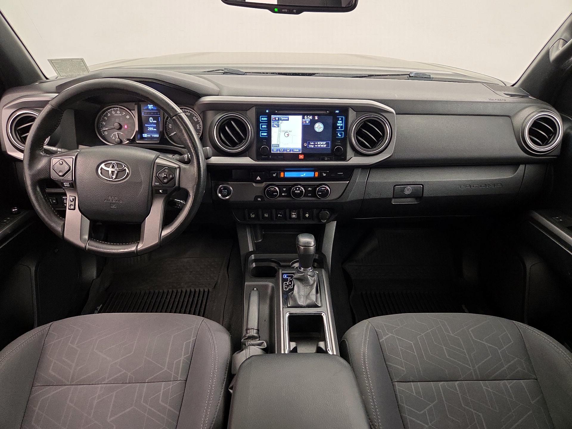 Thumbnail: 2016 Toyota Tacoma - 9