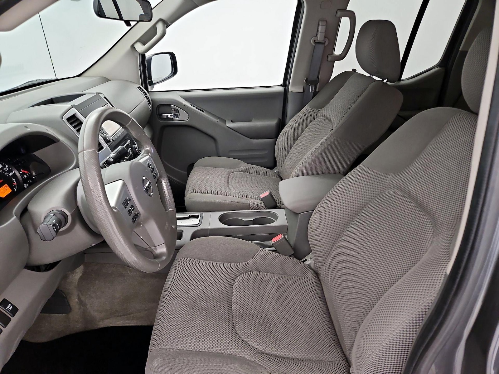 2016 Nissan Frontier SV - Photo 12