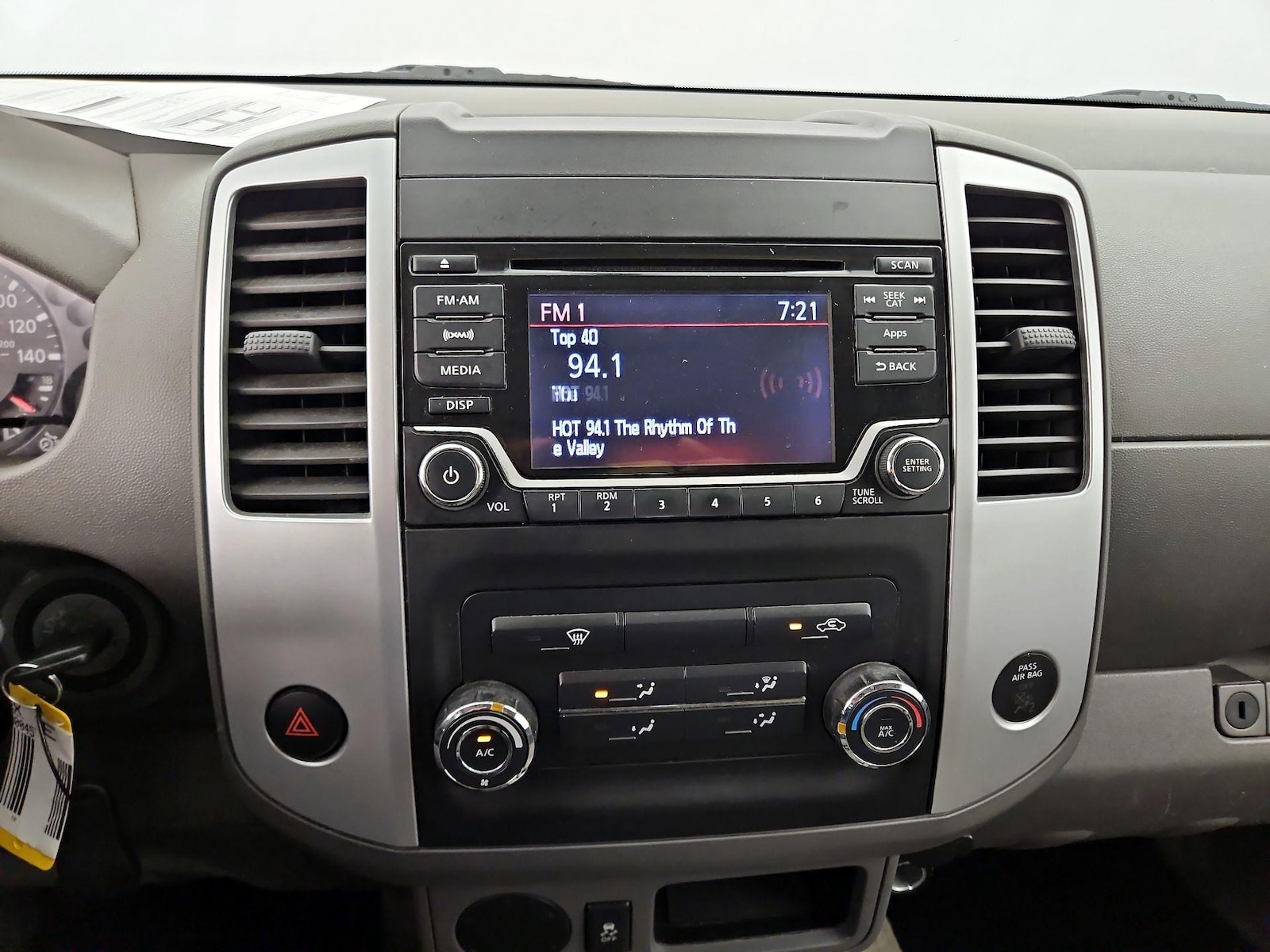 2016 Nissan Frontier SV - Photo 15