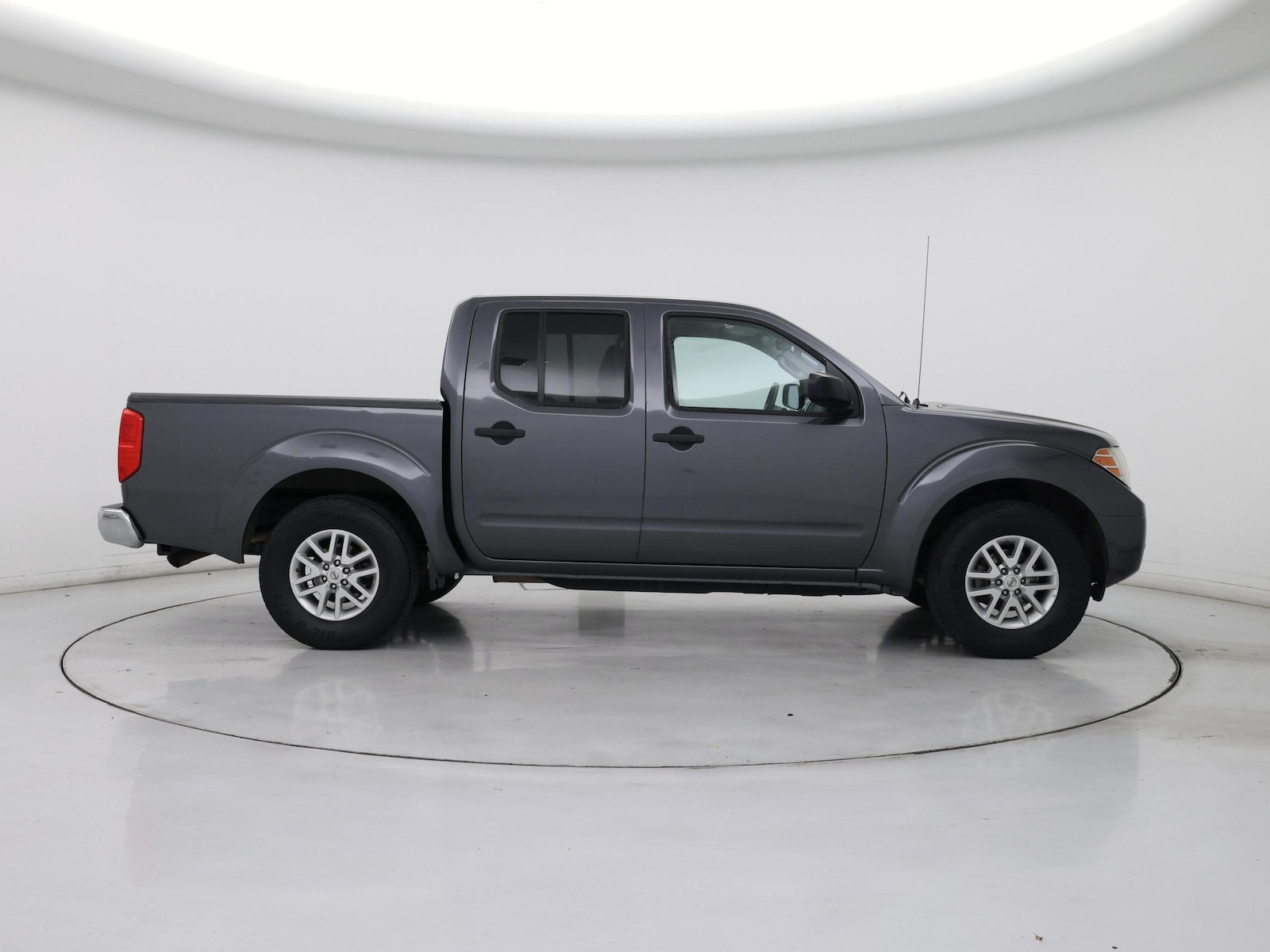 2016 Nissan Frontier SV - Photo 8