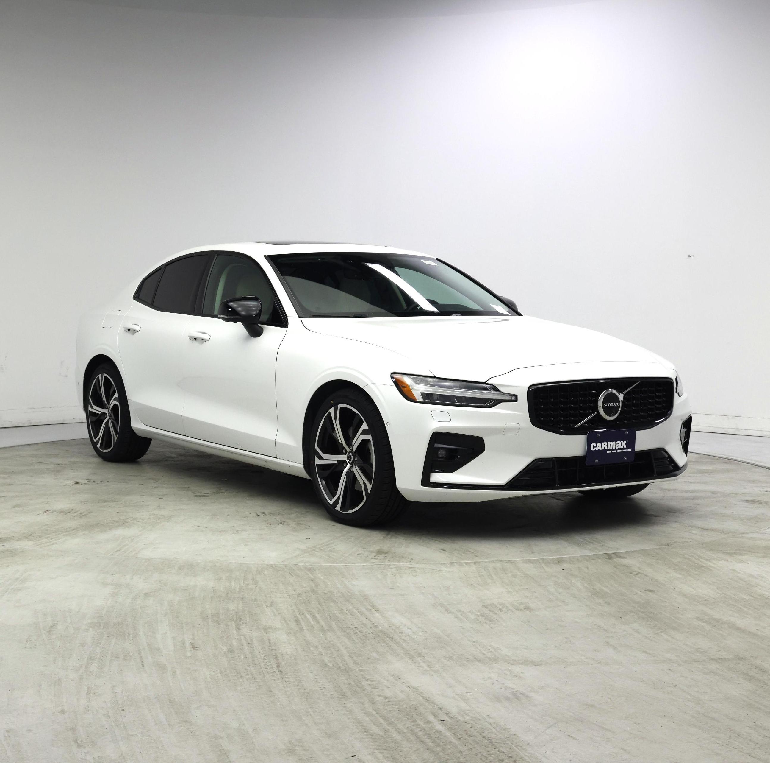 White 2024 Volvo S60 Sedan Front-Wheel Drive Automatic