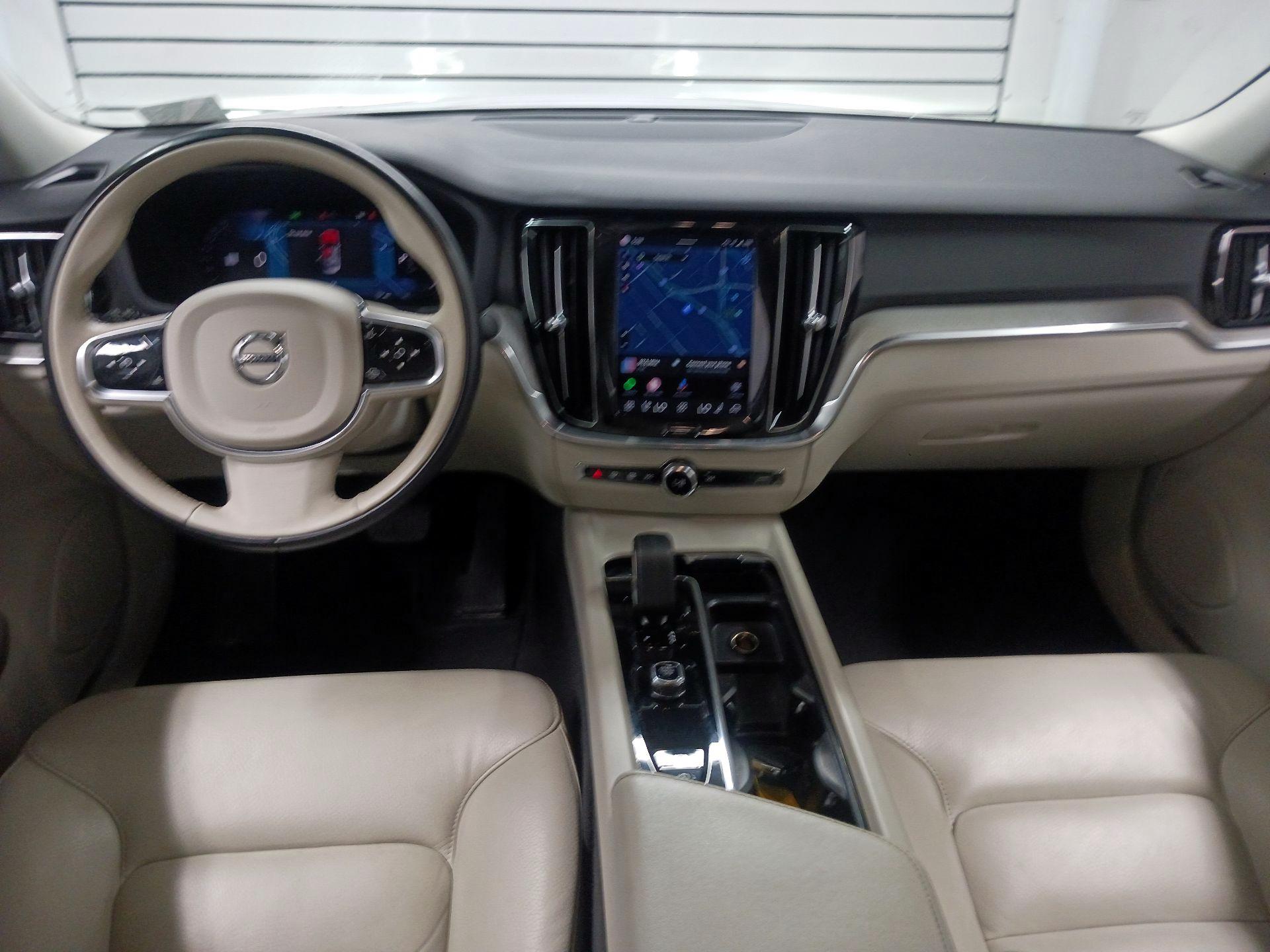 Thumbnail: 2024 Volvo S60 - 9