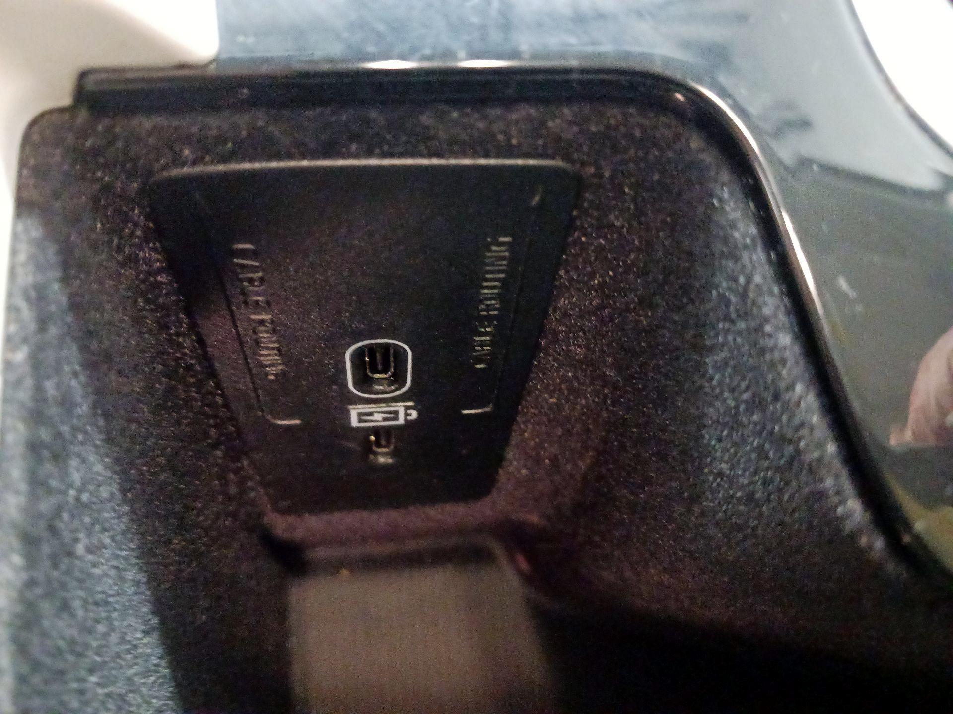 Thumbnail: 2024 Volvo S60 - 19