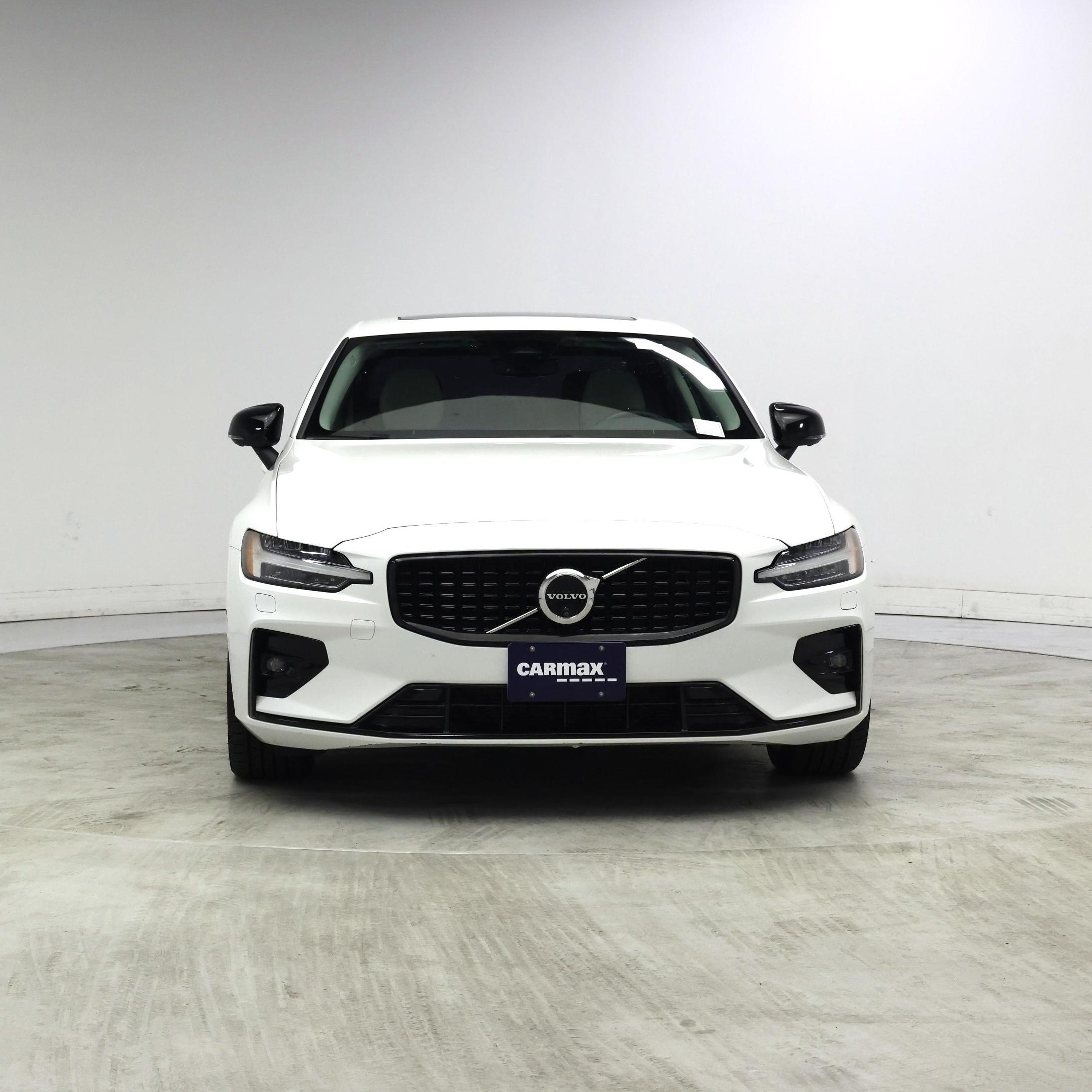 Thumbnail: 2024 Volvo S60 - 5