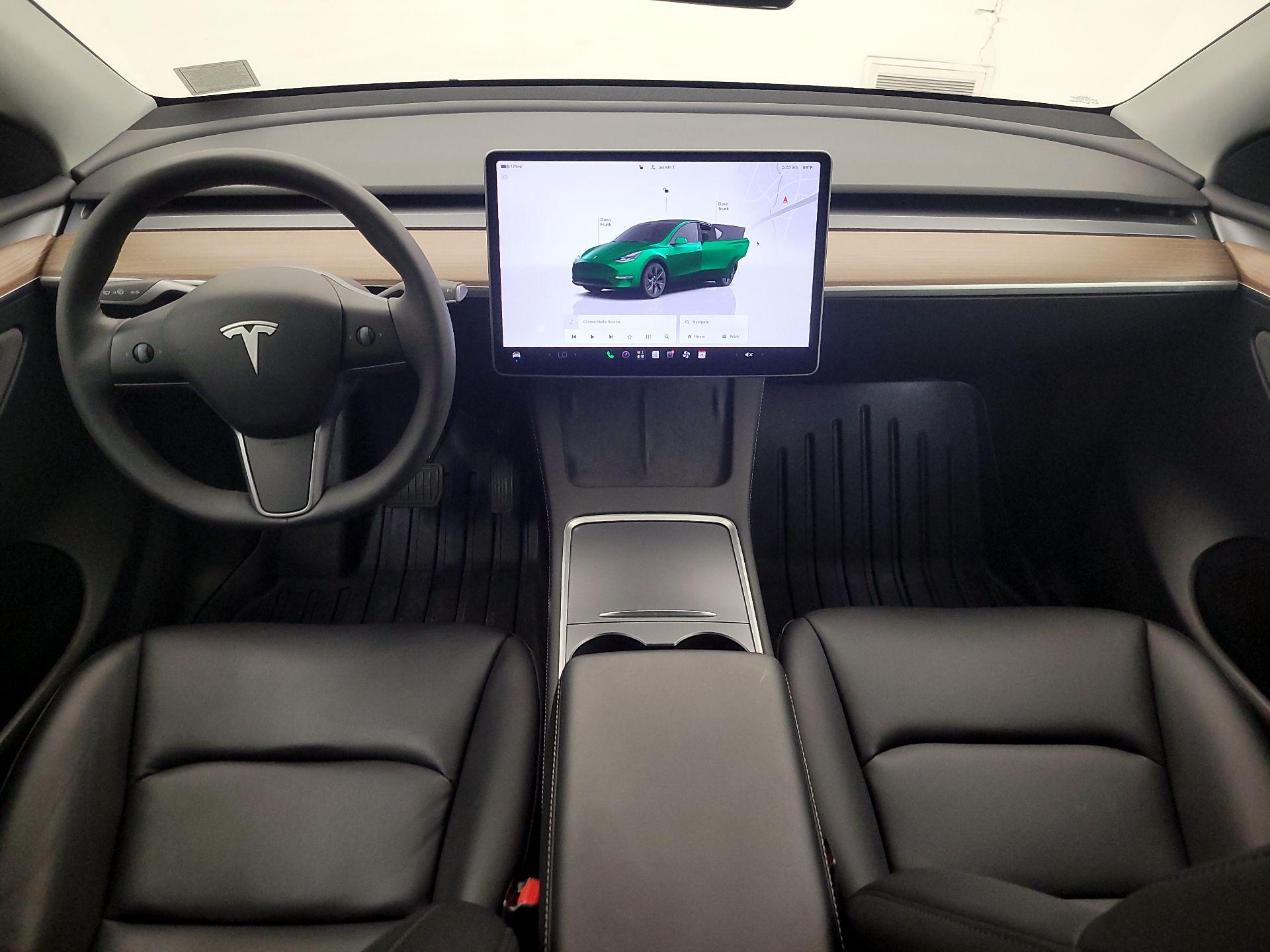 Thumbnail: 2024 Tesla Model Y - 9