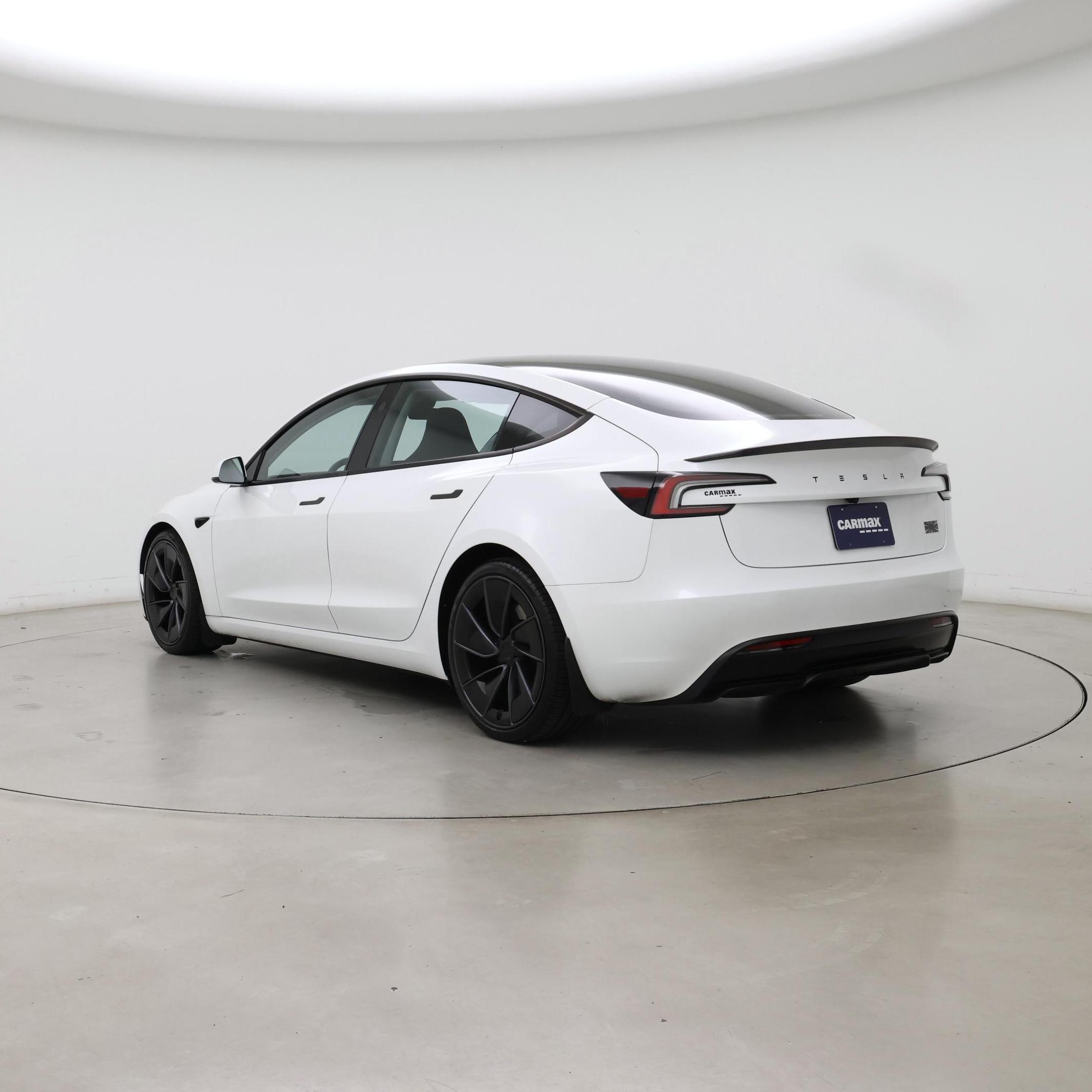 Thumbnail: 2026 Tesla Model 3 - 2