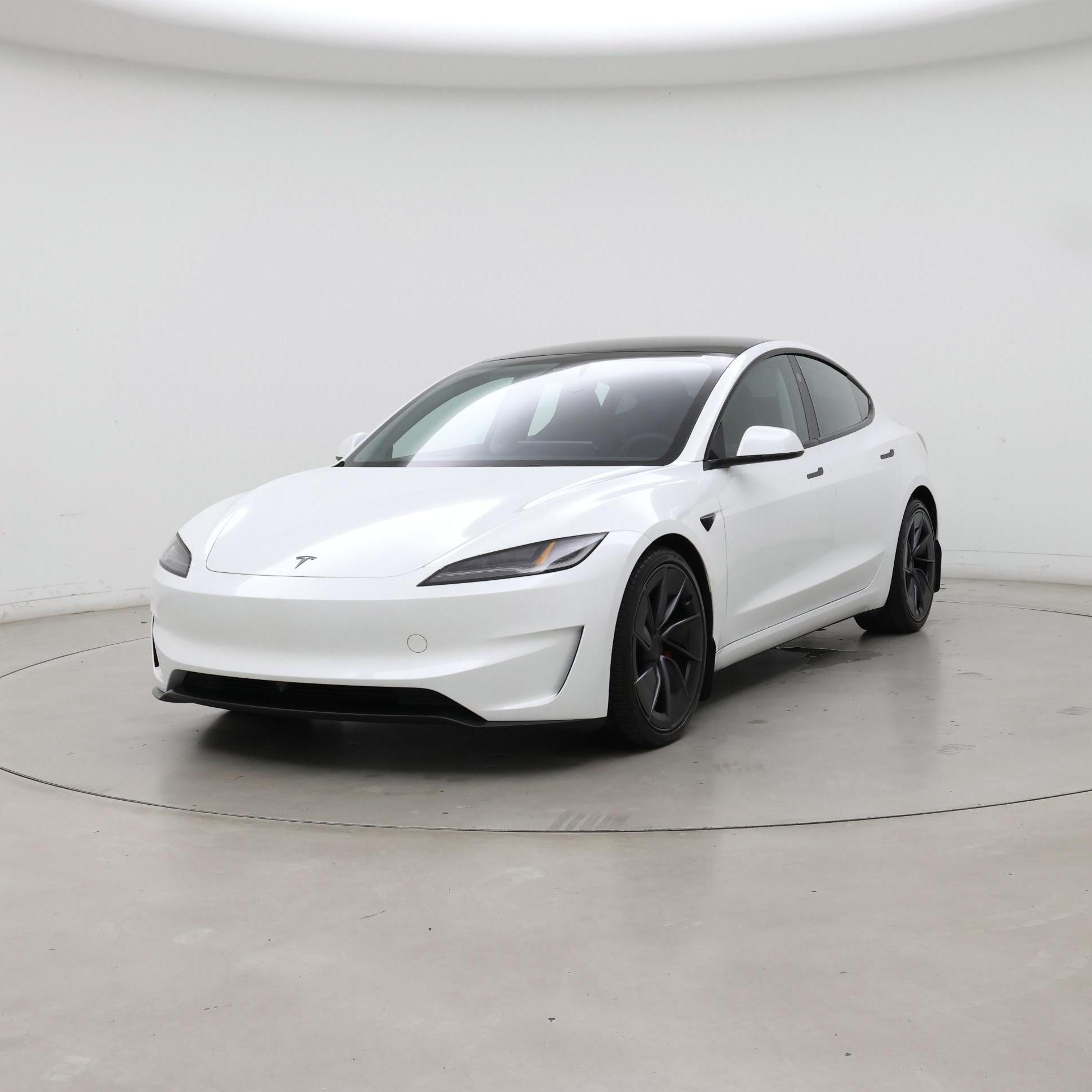 Thumbnail: 2026 Tesla Model 3 - 4