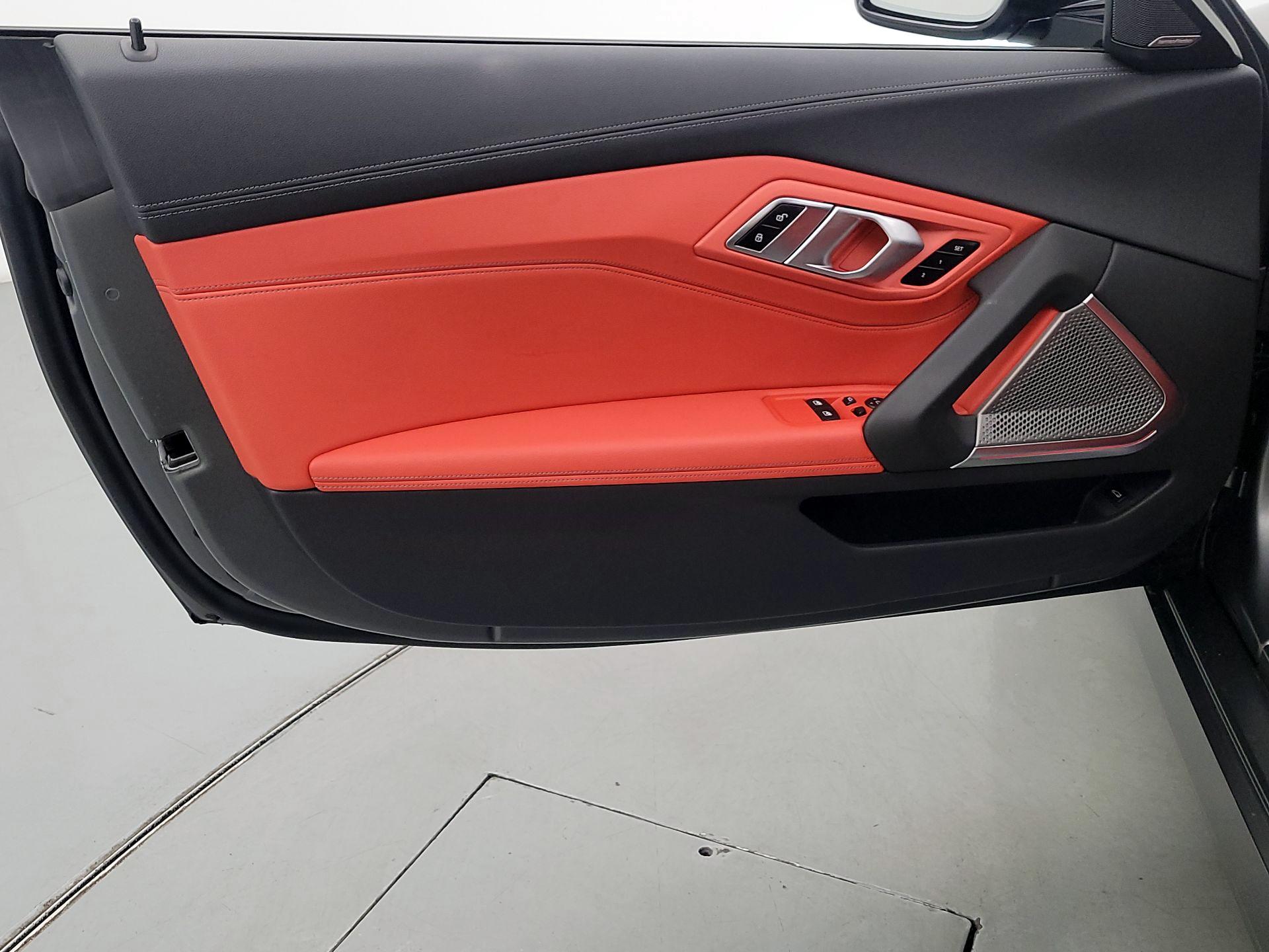 Thumbnail: 2024 BMW Z4 - 12