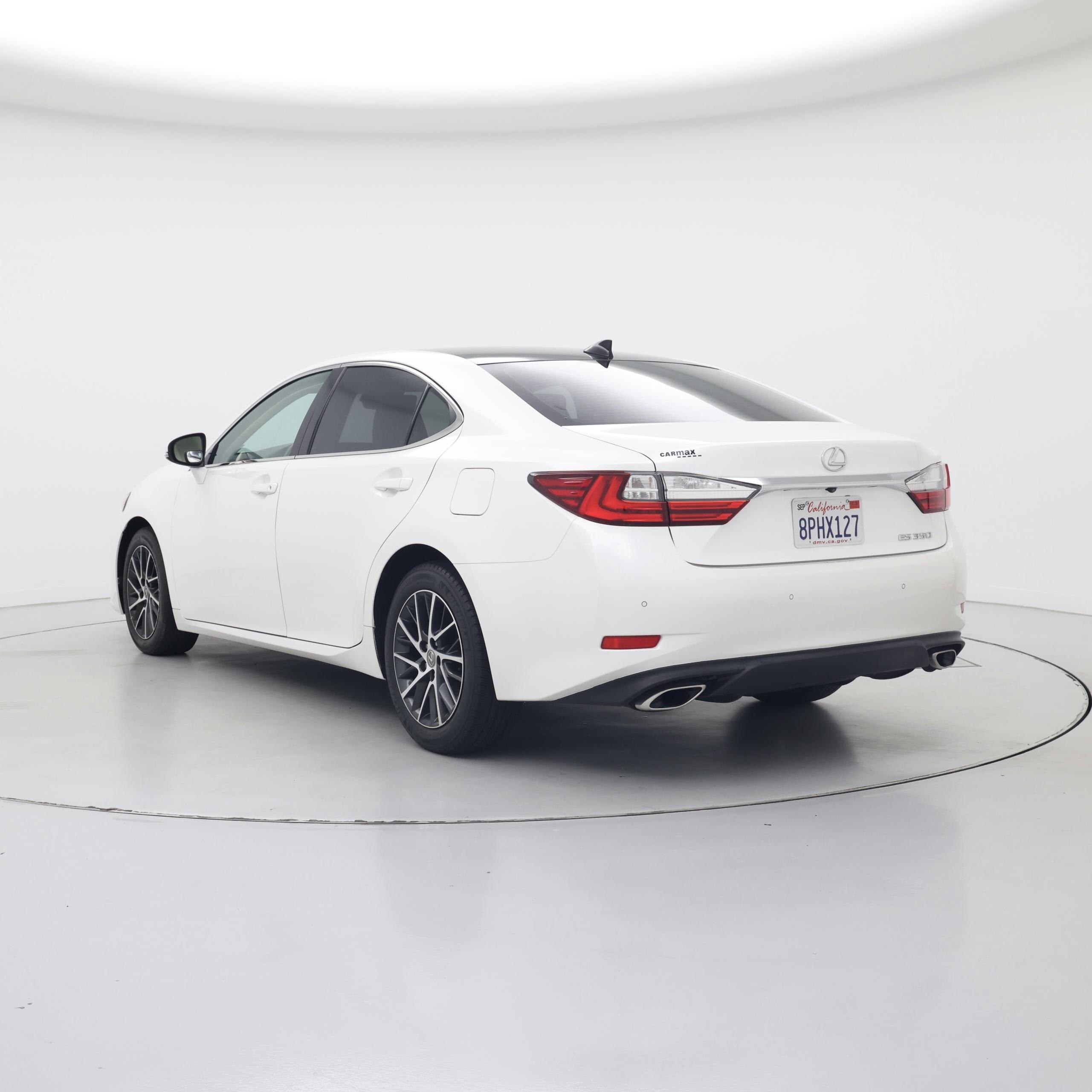 Thumbnail: 2017 Lexus ES - 2