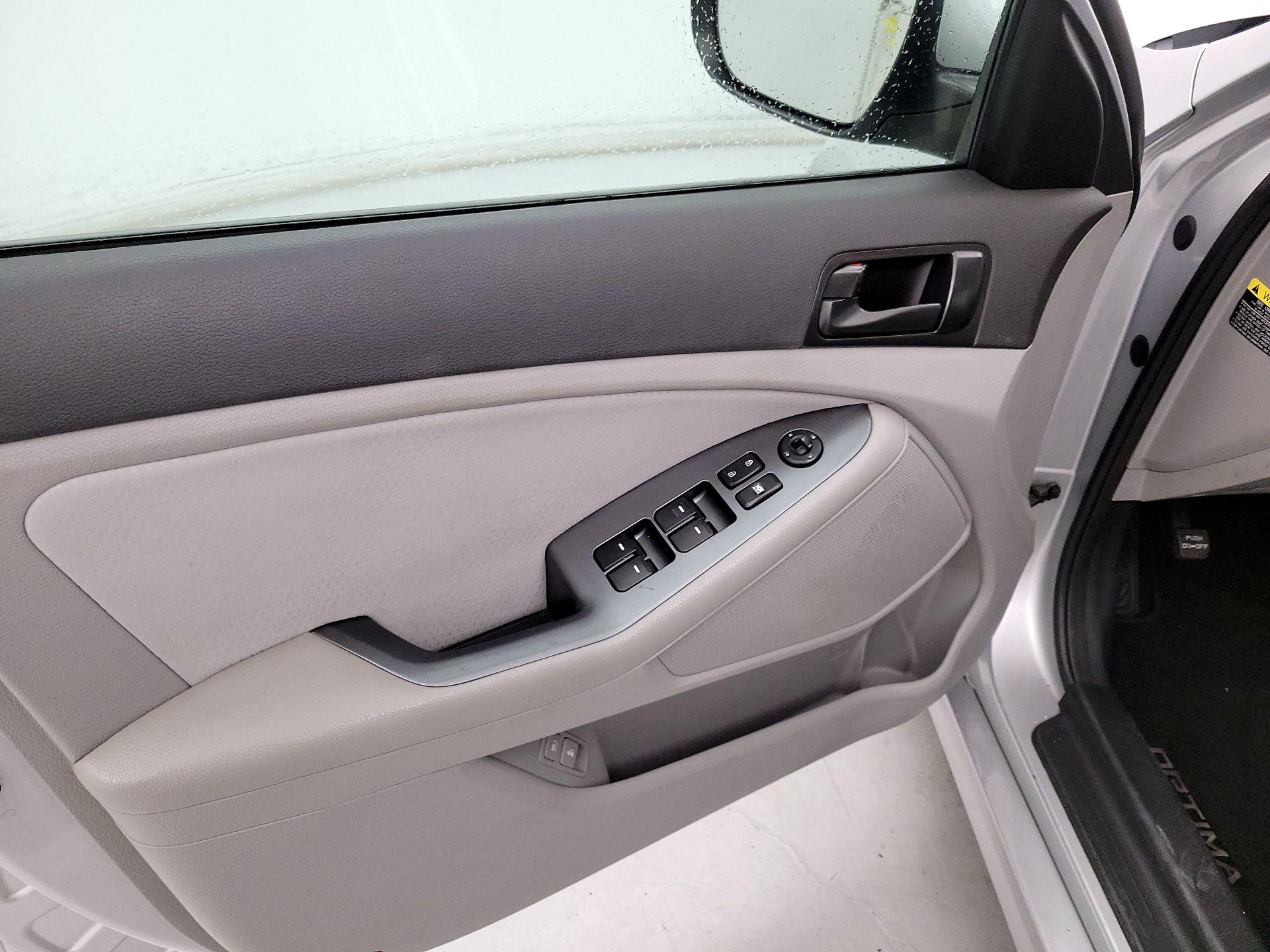 Thumbnail: 2014 Kia Optima - 12